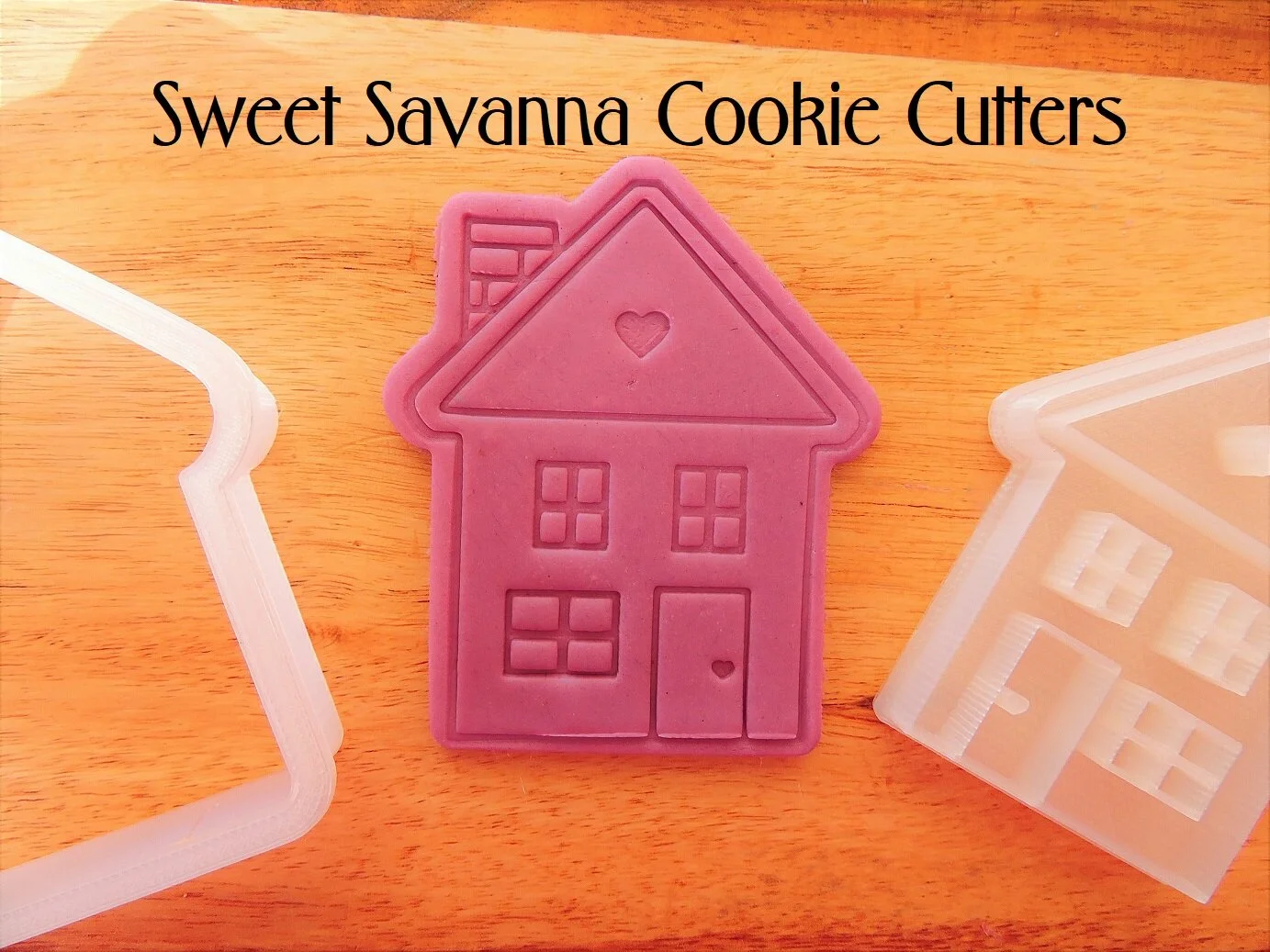house-cookie-cutter-and-embosser-fondant.JPG