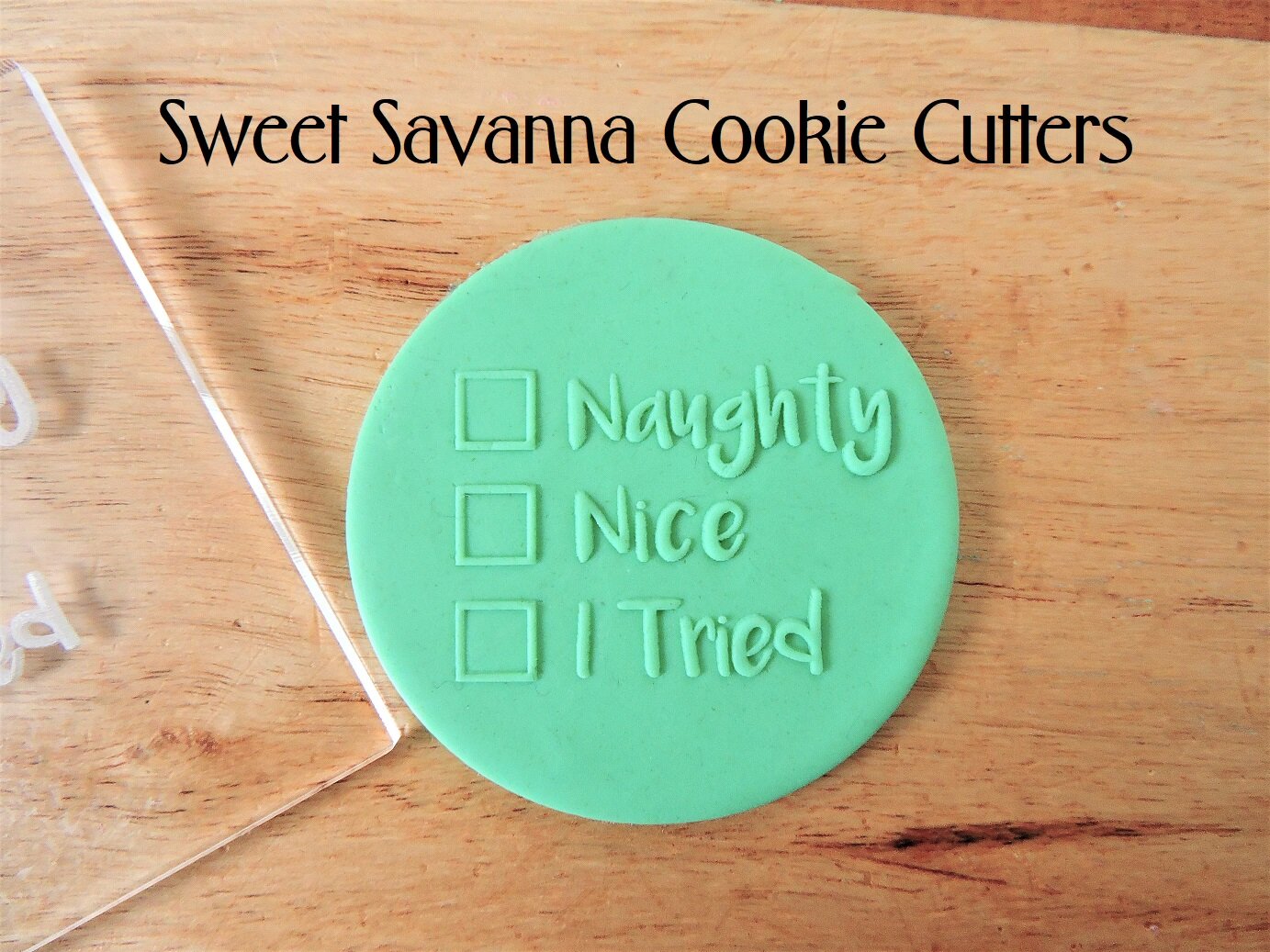naughty-nice-i-tried-fondant-debosser.JPG