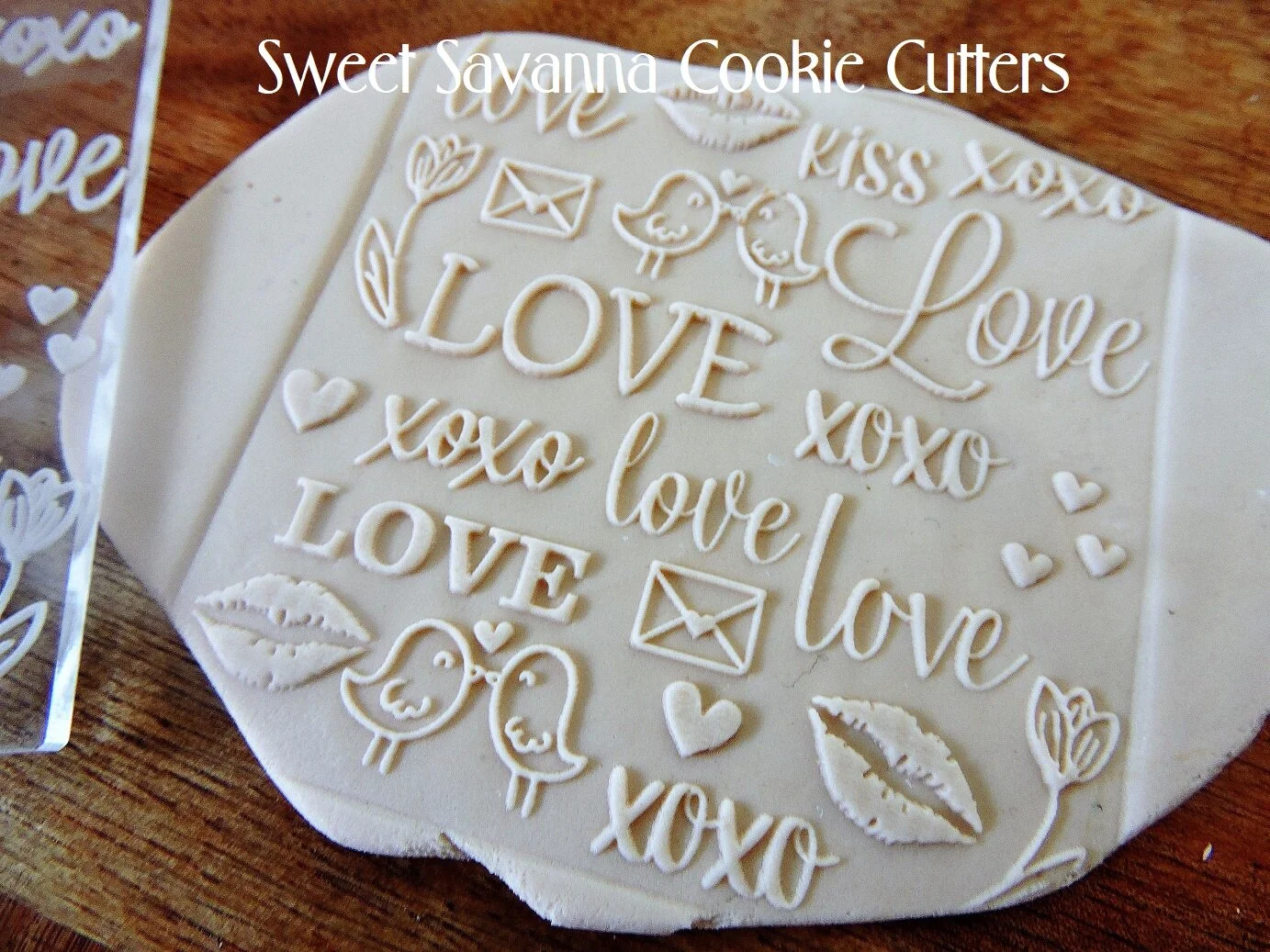 valentines-day-fondant-debosser-text-a.JPG