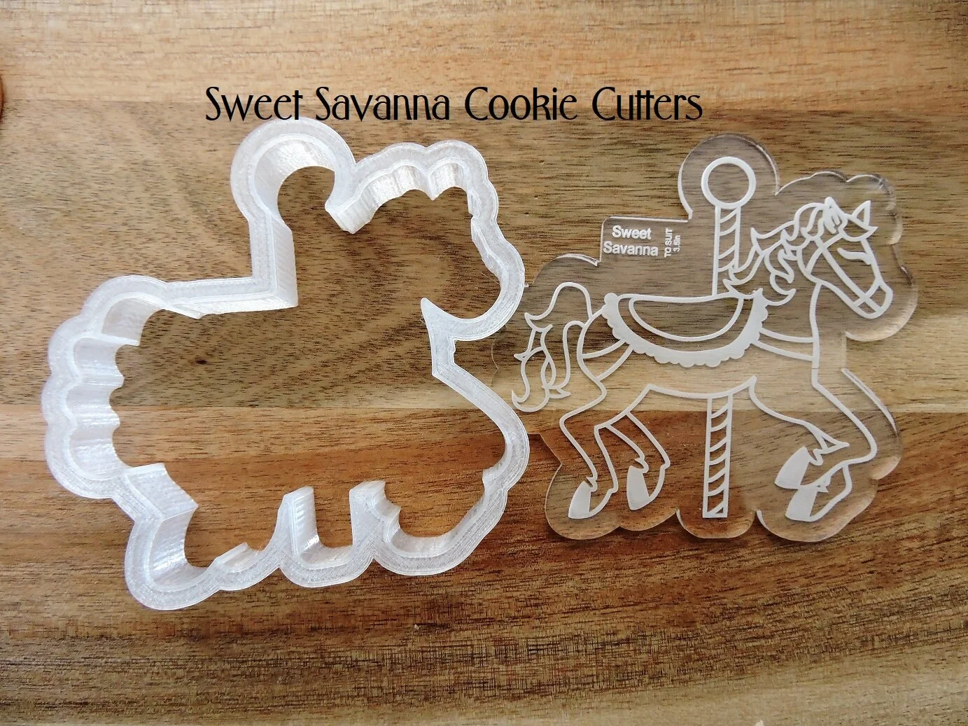 horse-carousel-fondant-debosser-cookie-cutter.JPG