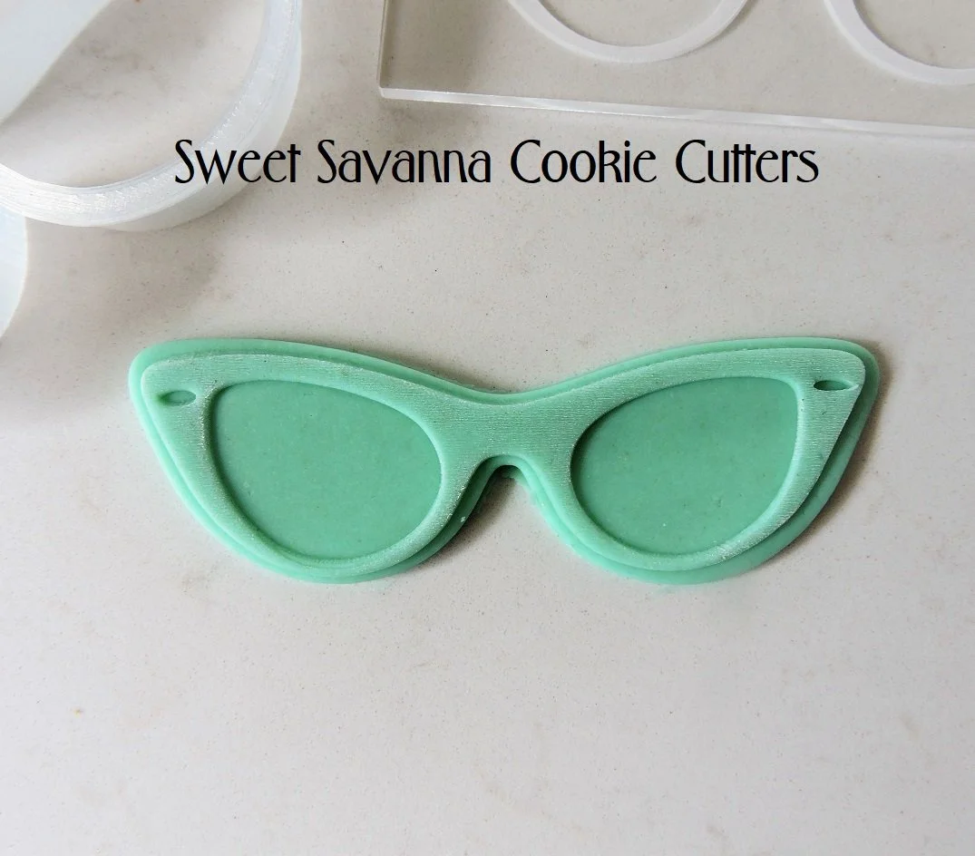 glasses-cookie-cutter.jpg