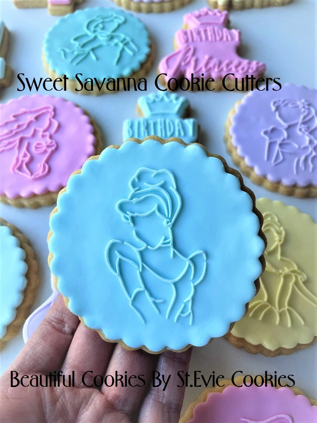 cinderella-fondant-cookies.jpg