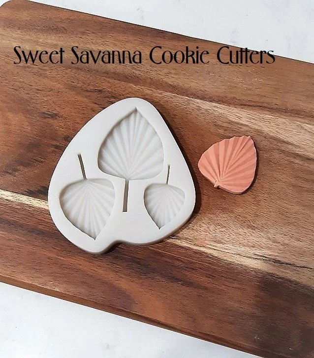 palm-leaf-palm-spear-fondant-mold.jpg