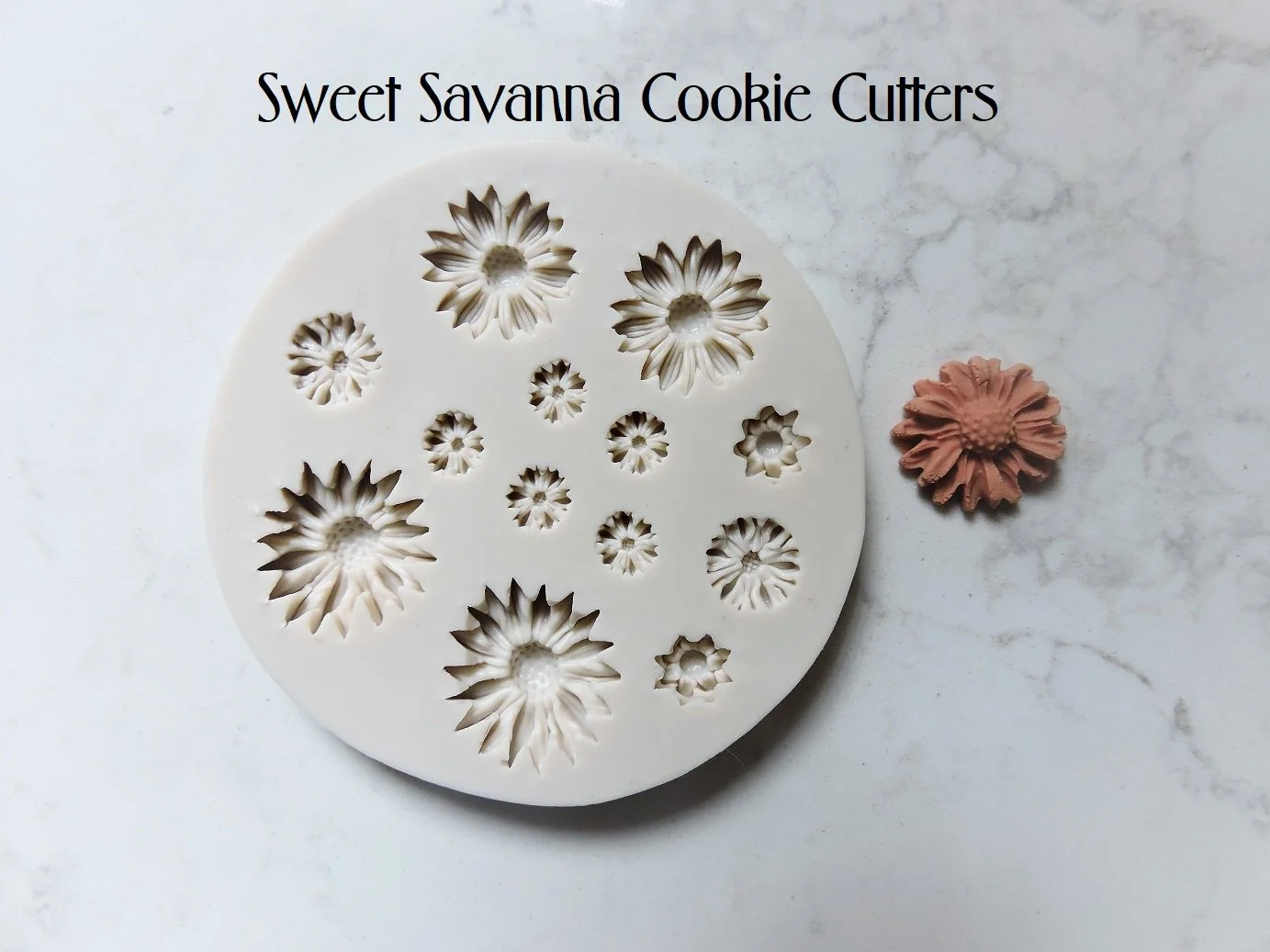 daisy-fondant-mould.JPG