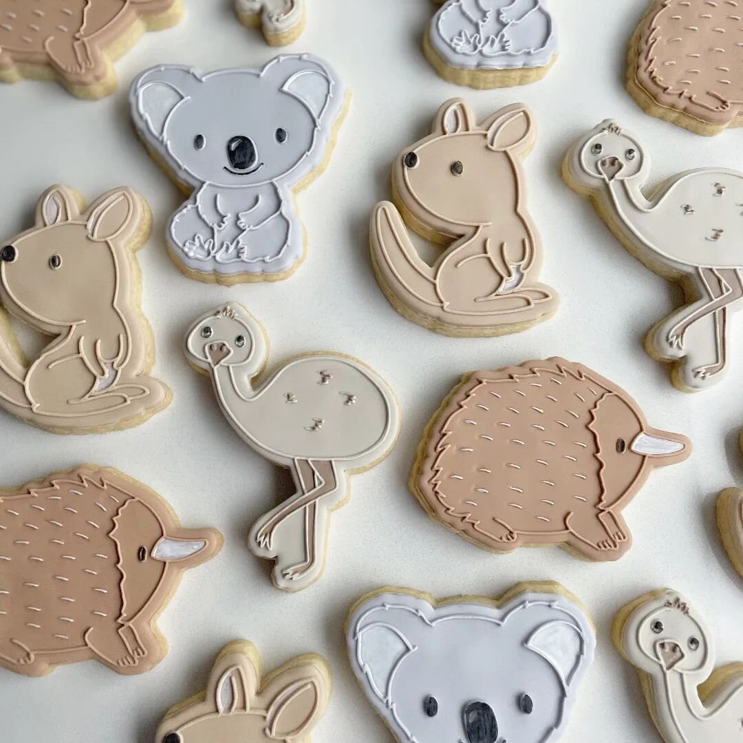 The sweetest little Aussie animals by @steviecookieco . 🐨🦘
Dont forget storewide sale on tomorrow only. You must sign up to emails to  receive checkout code at 8pm tonight! Link in bio