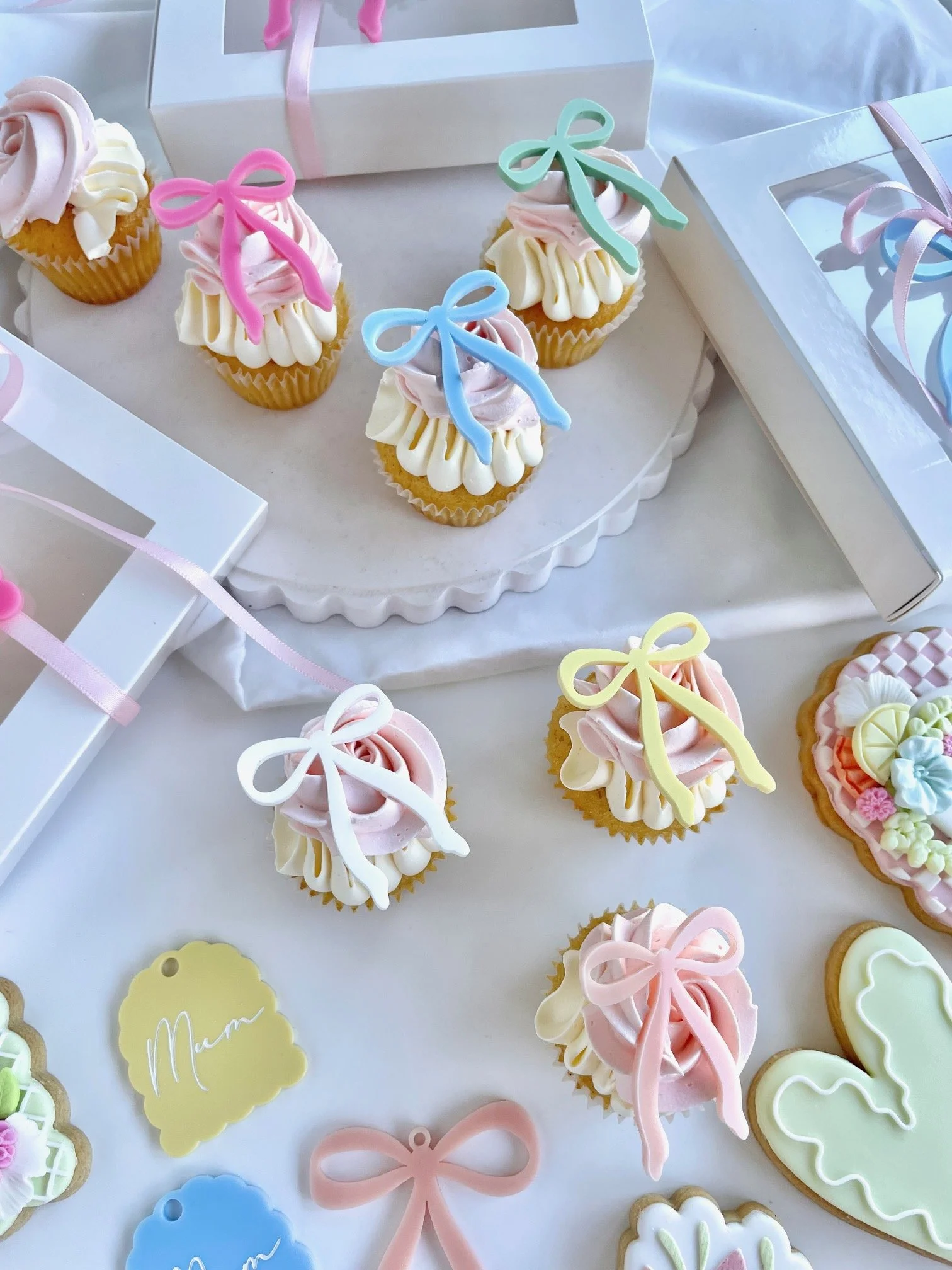 mothers-day-bow-tags-cookie-cupcakes (7).jpeg