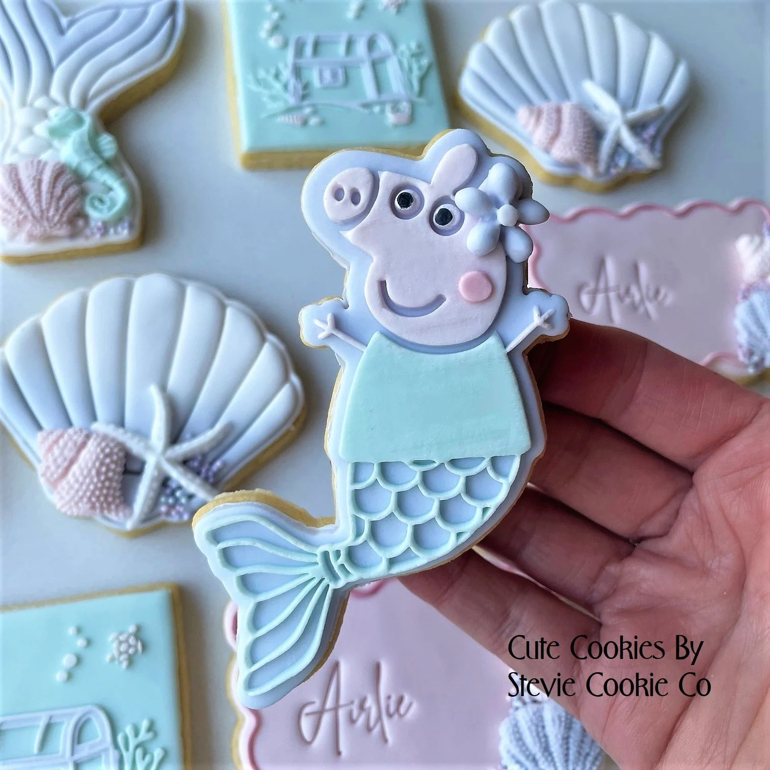 peppa-pig-mermaid-cookie.jpg
