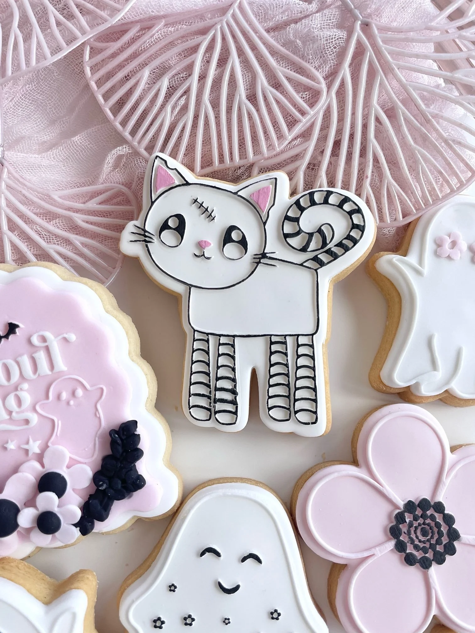 halloween-cat-cookie-cutter (3).jpeg