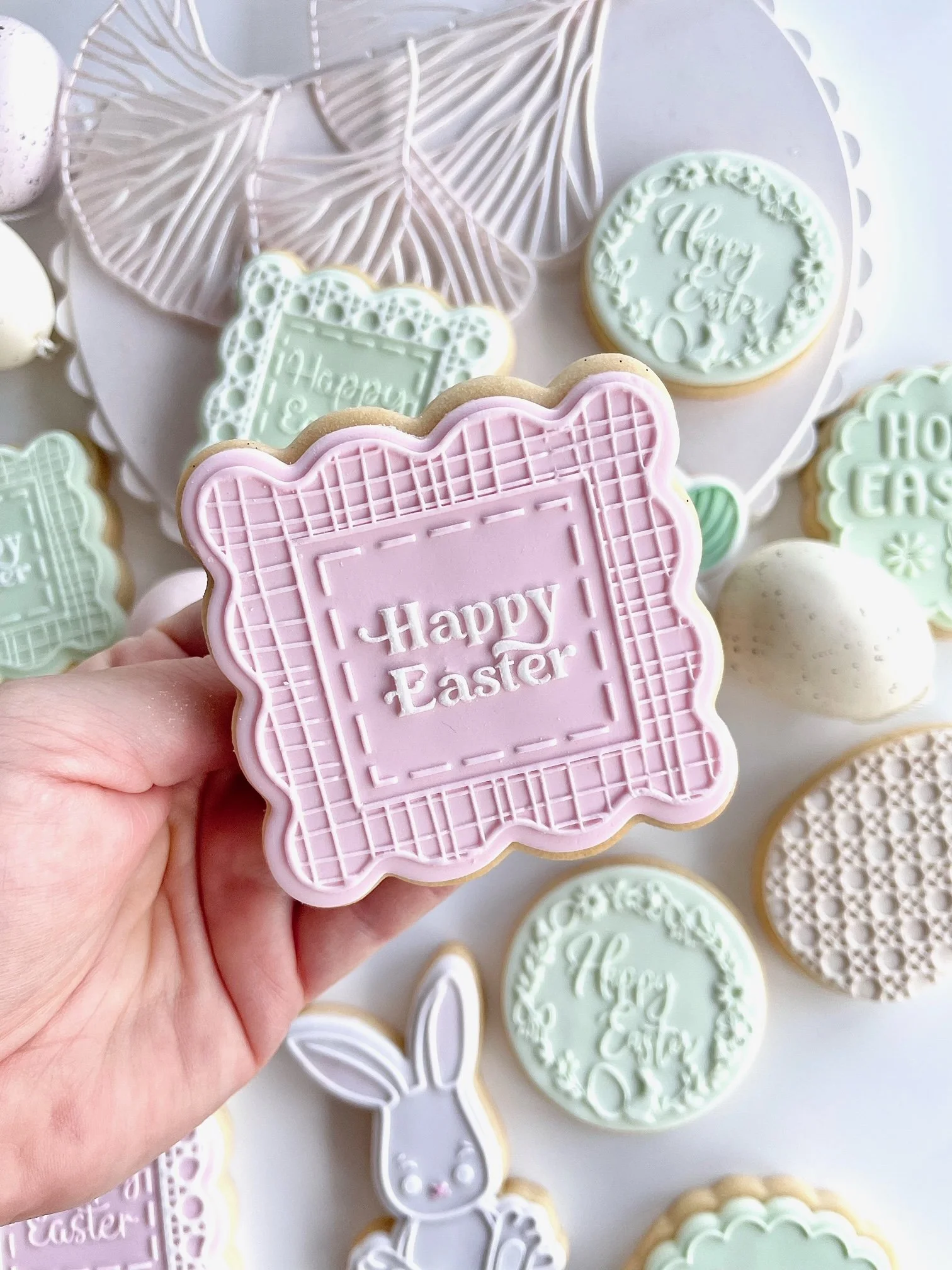 happy-easter-cookies-wavy-square-linen-rattan (4).jpeg