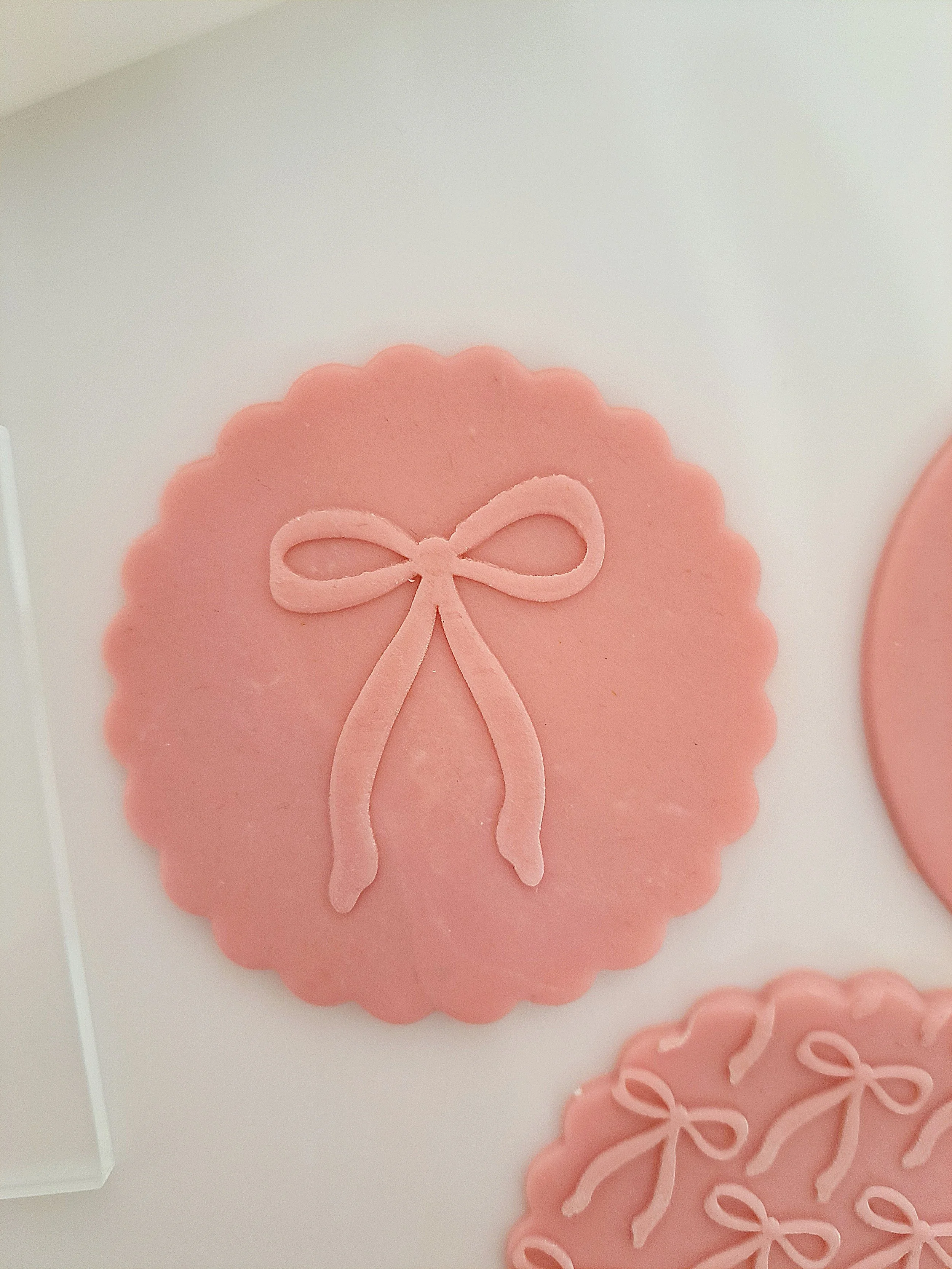 bow-cookie-debosser (2).jpg
