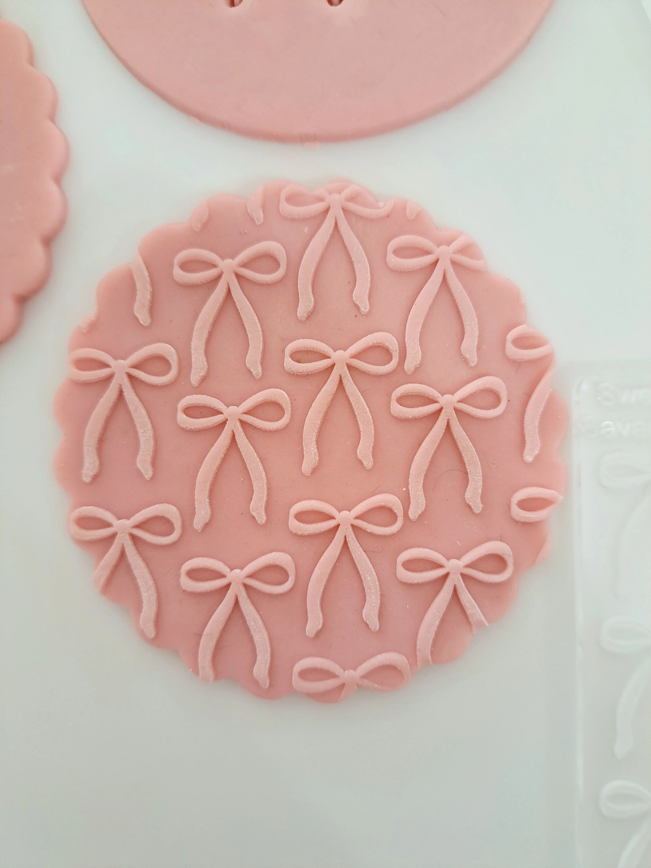 bow-cookie-debosser (3).jpg