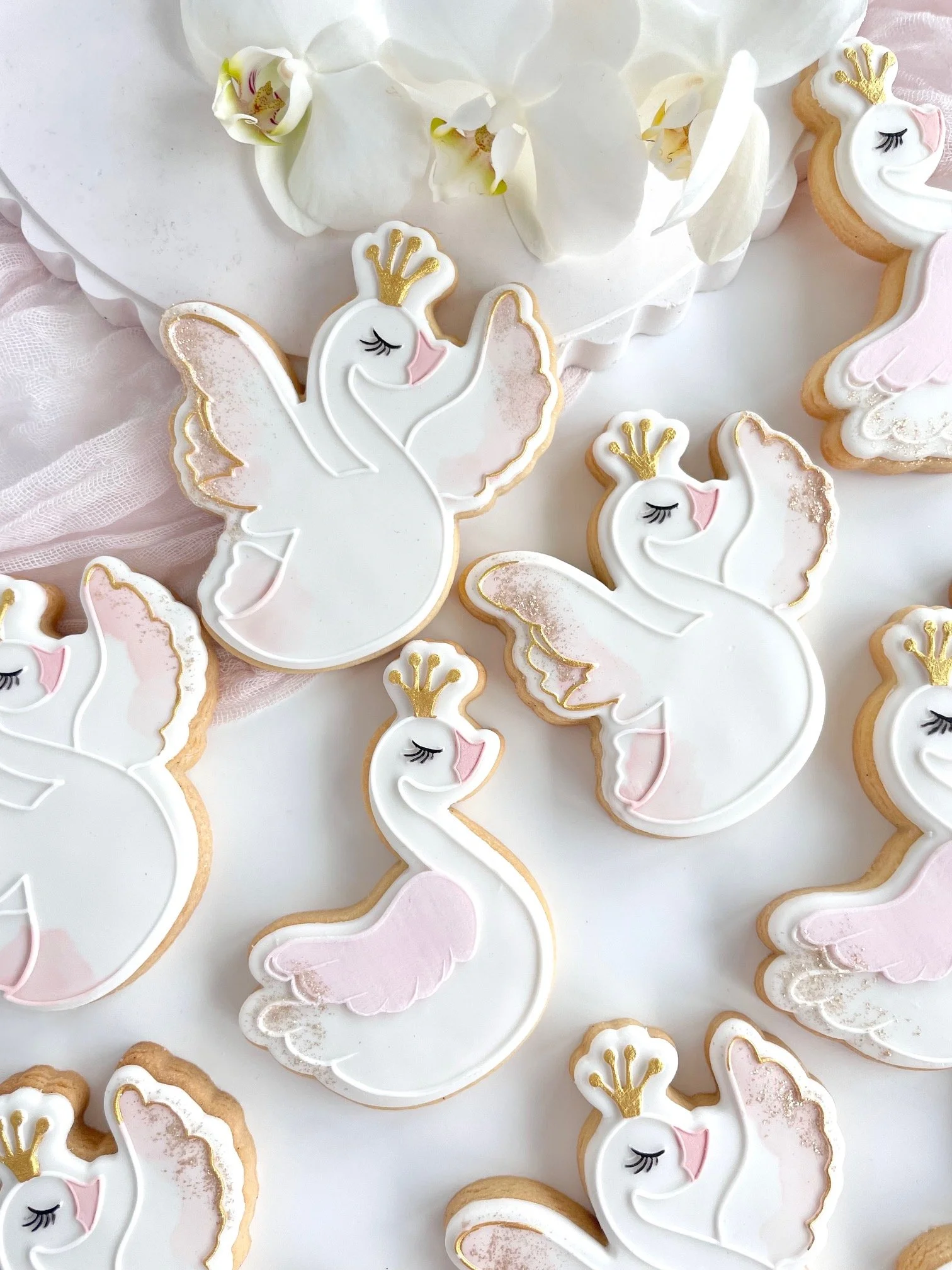 swan-cookie-and-debosser (13).jpeg