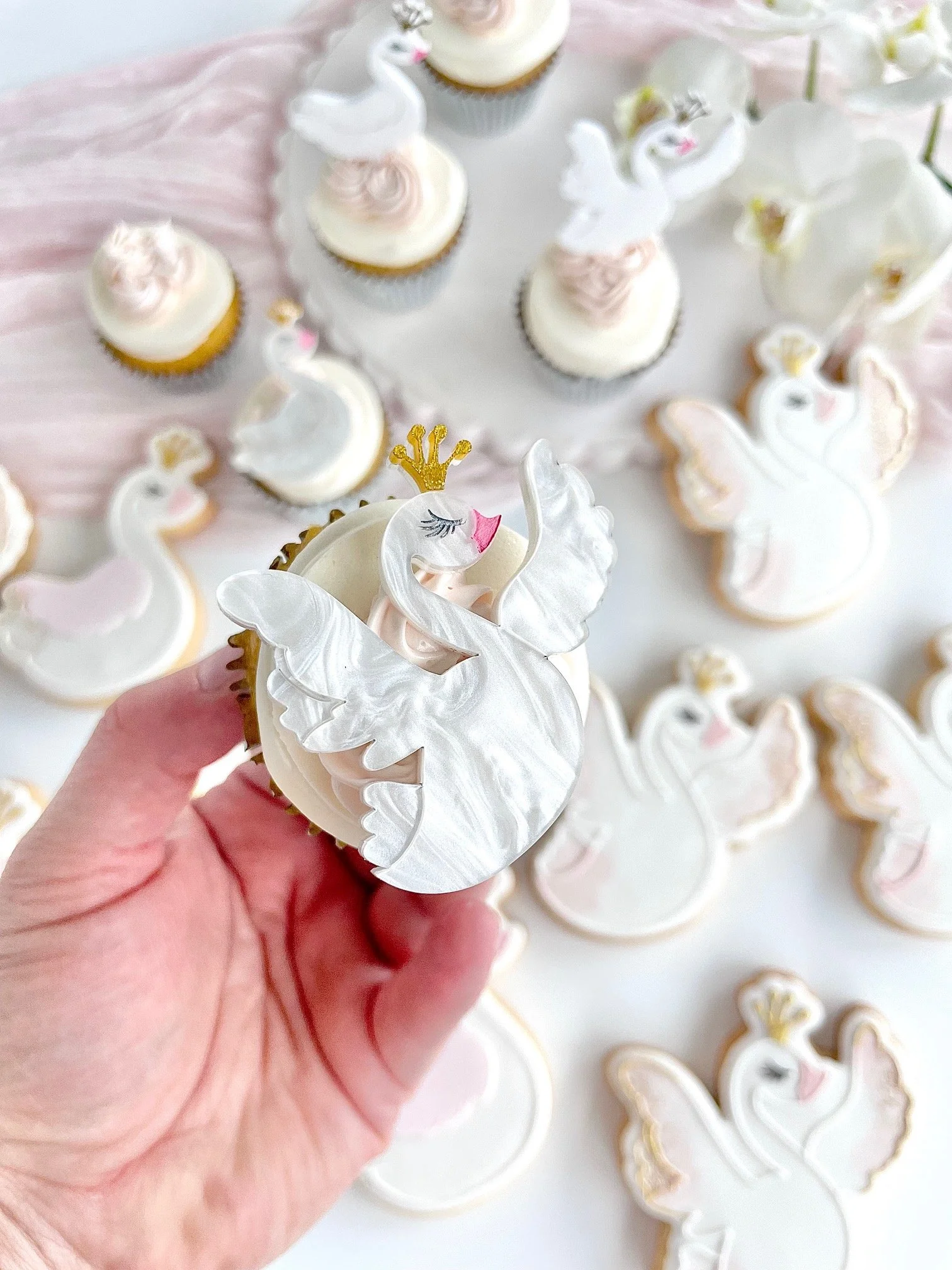 swan-cookie-and-debosser (2).jpeg