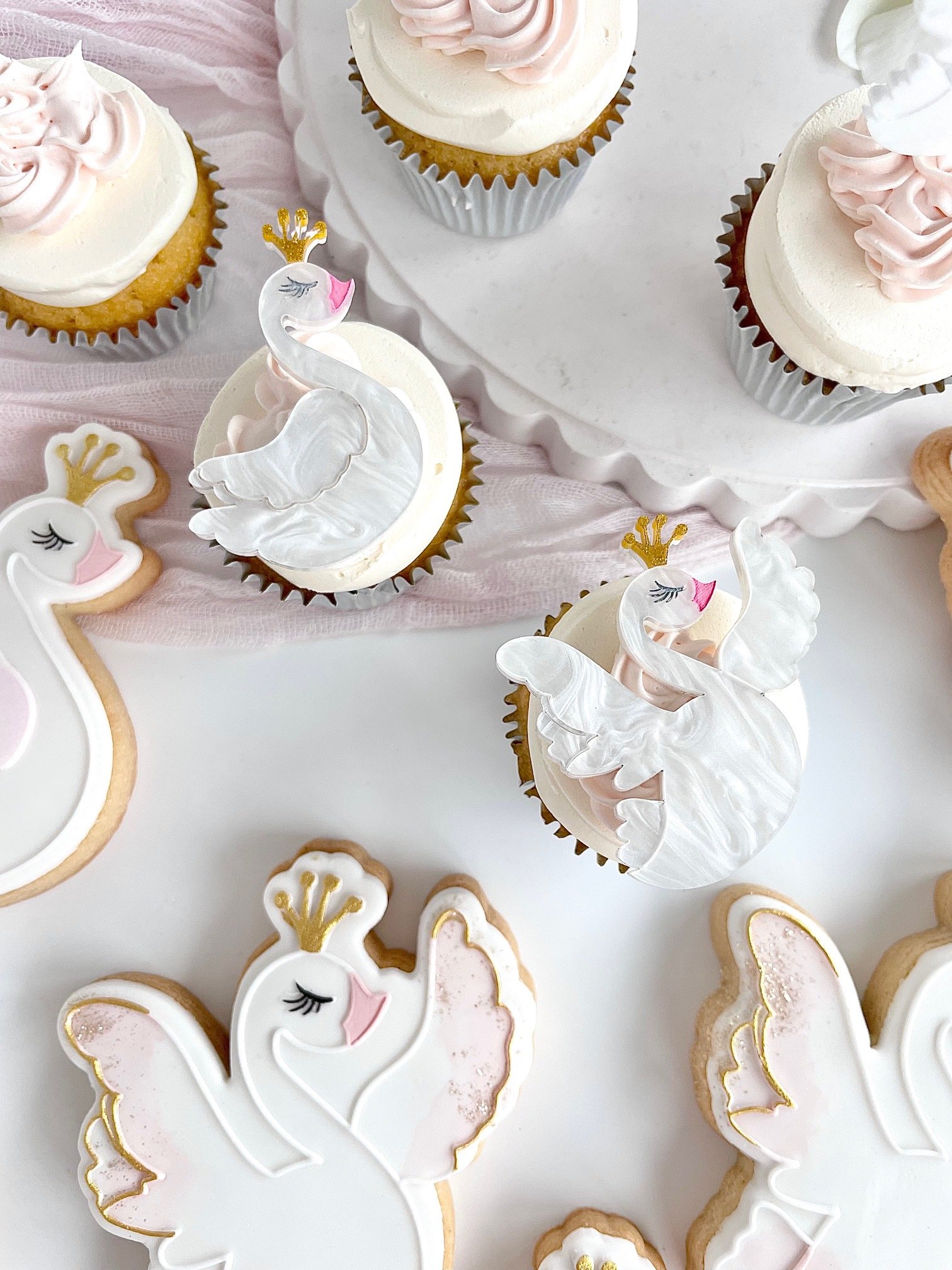 swan-cookie-and-debosser (11).jpeg