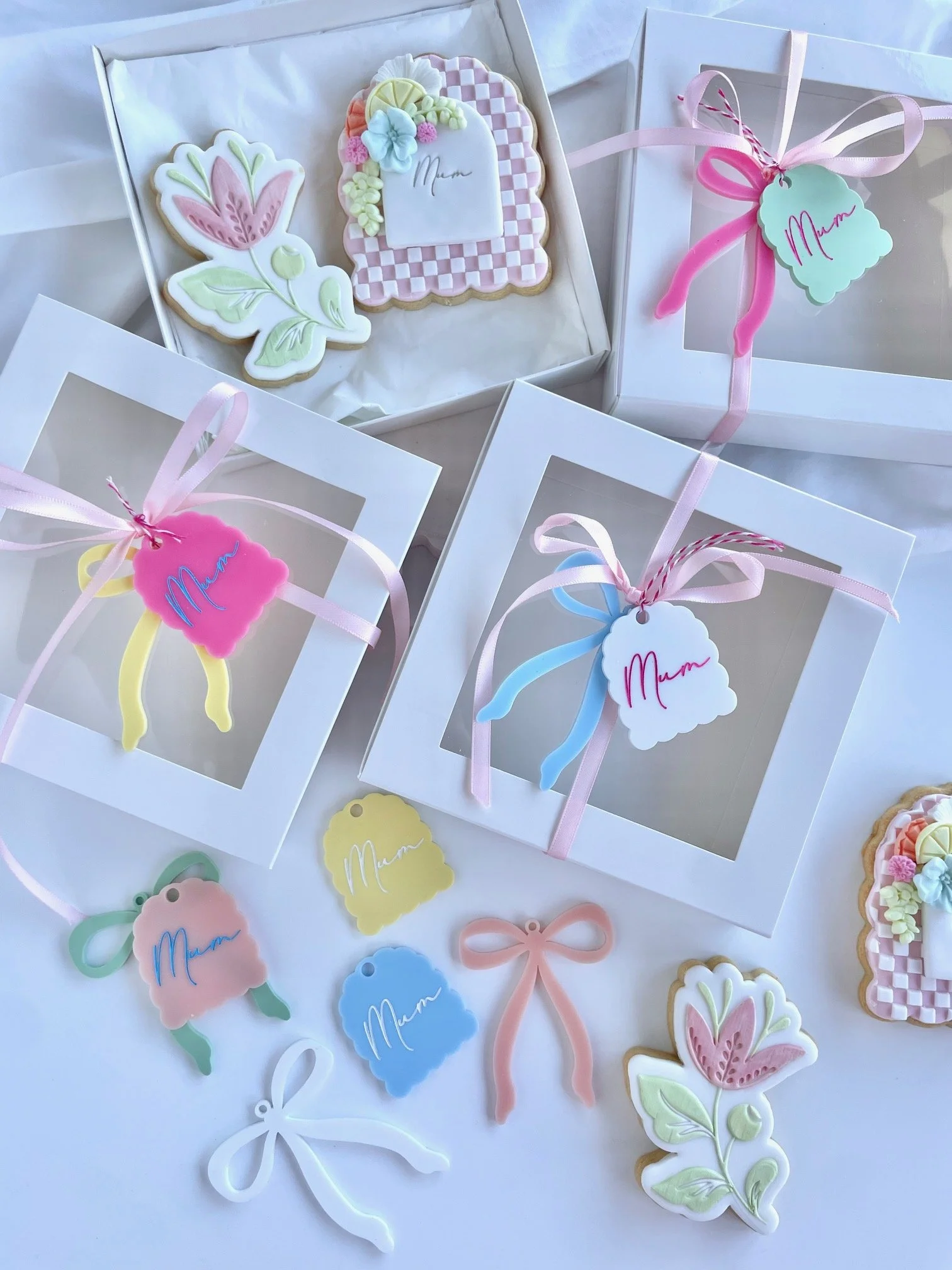 mothers-day-bow-tags-cookie-cupcakes (5).jpeg