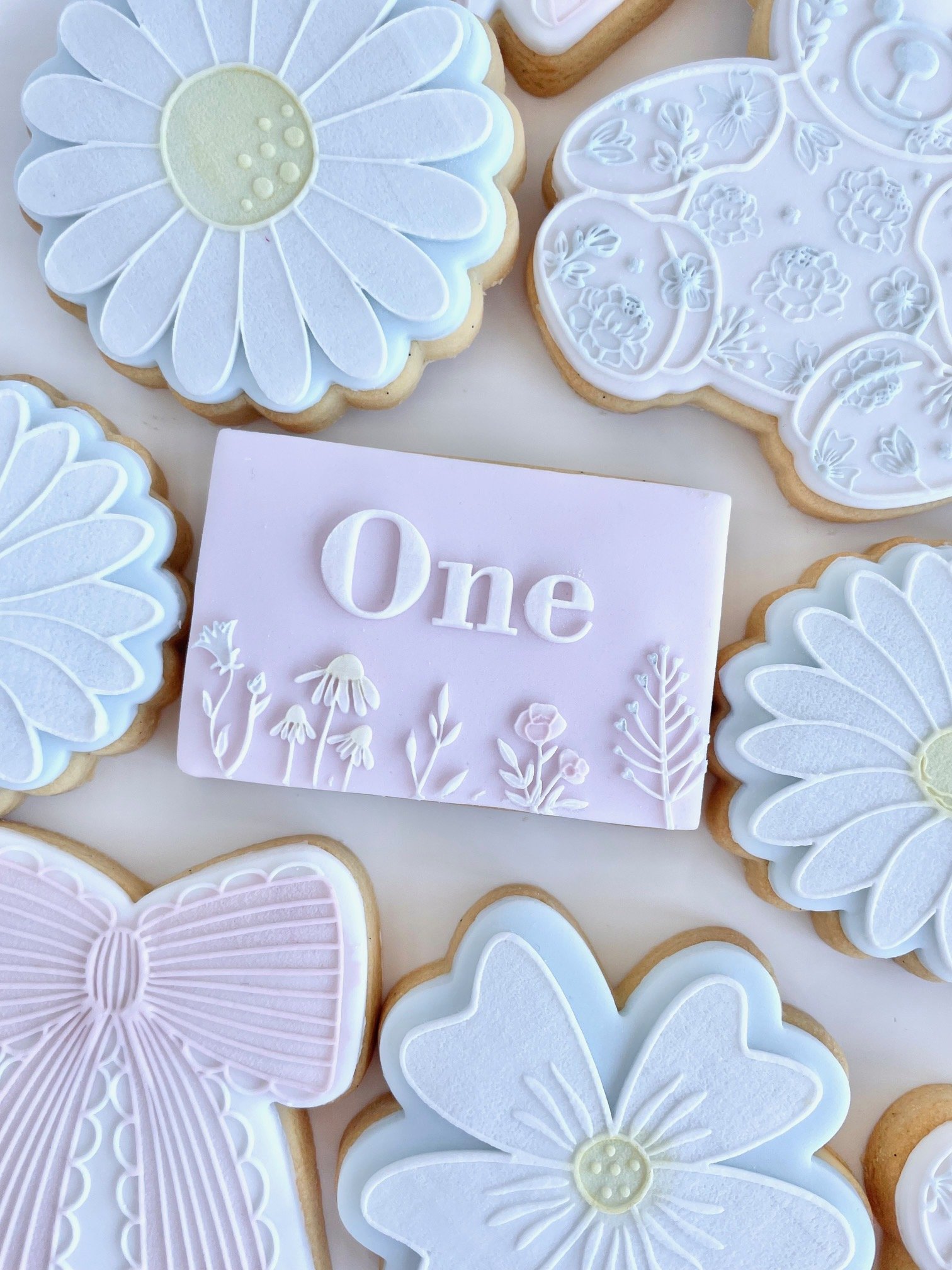 floral-bear-bow-cookies (4).jpeg