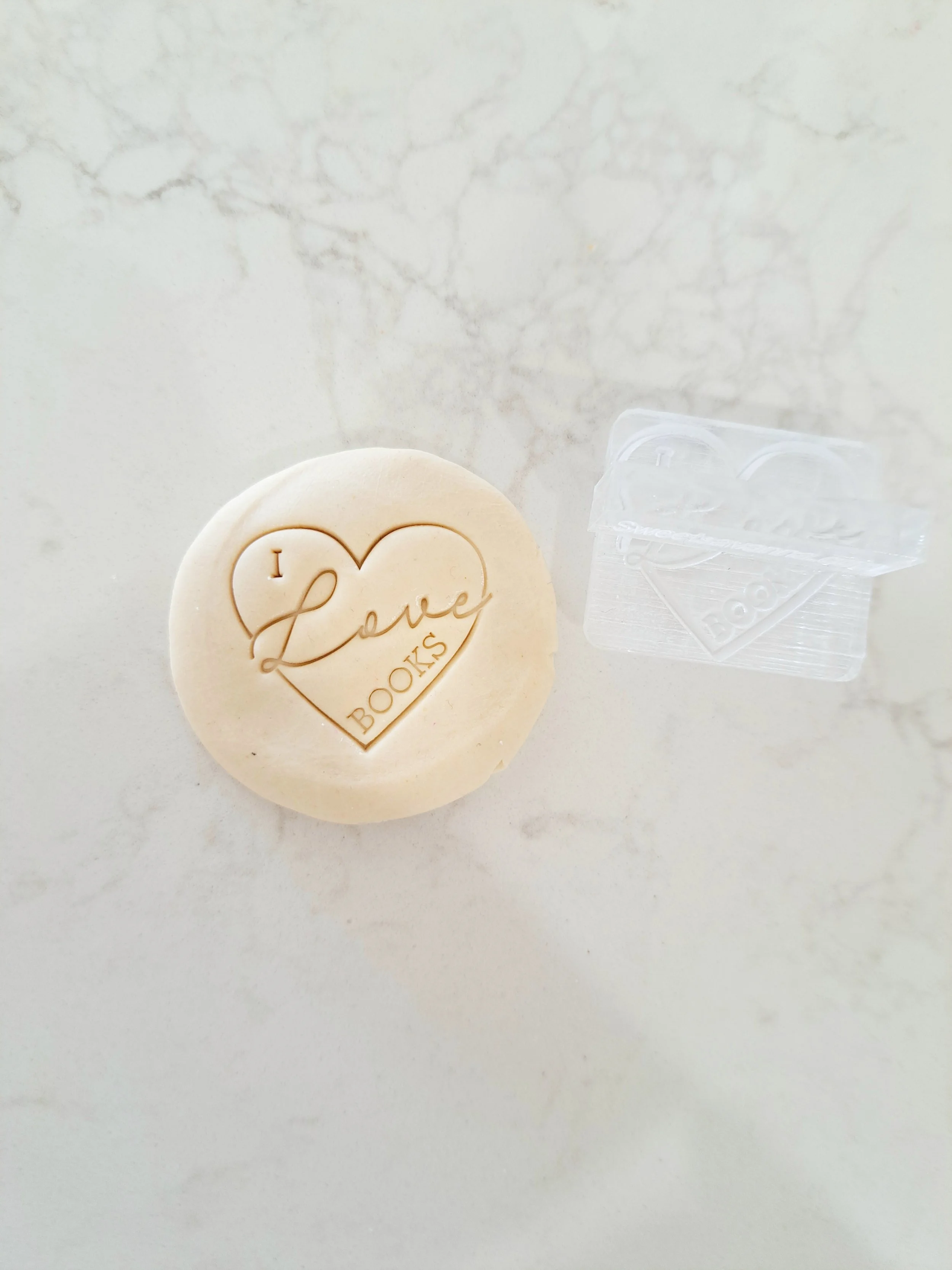 i love books cookie embosser.jpg