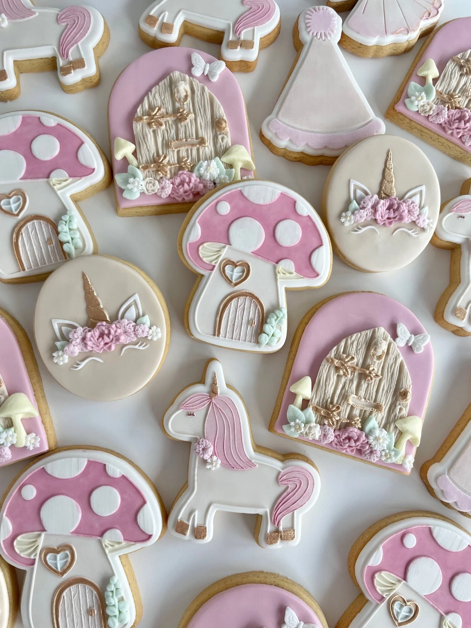 unicorn-cookie-debosser-and -cutters (10).jpeg