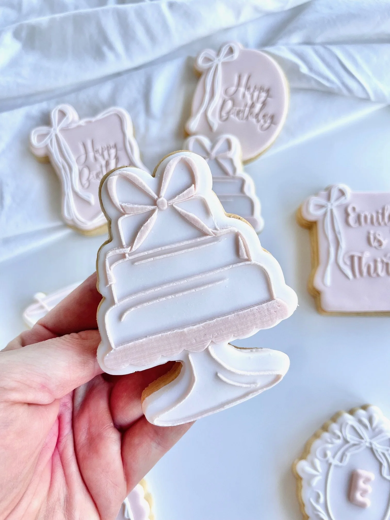 bow-theme-bridal-shower-birthday-party-cookies (9).jpeg