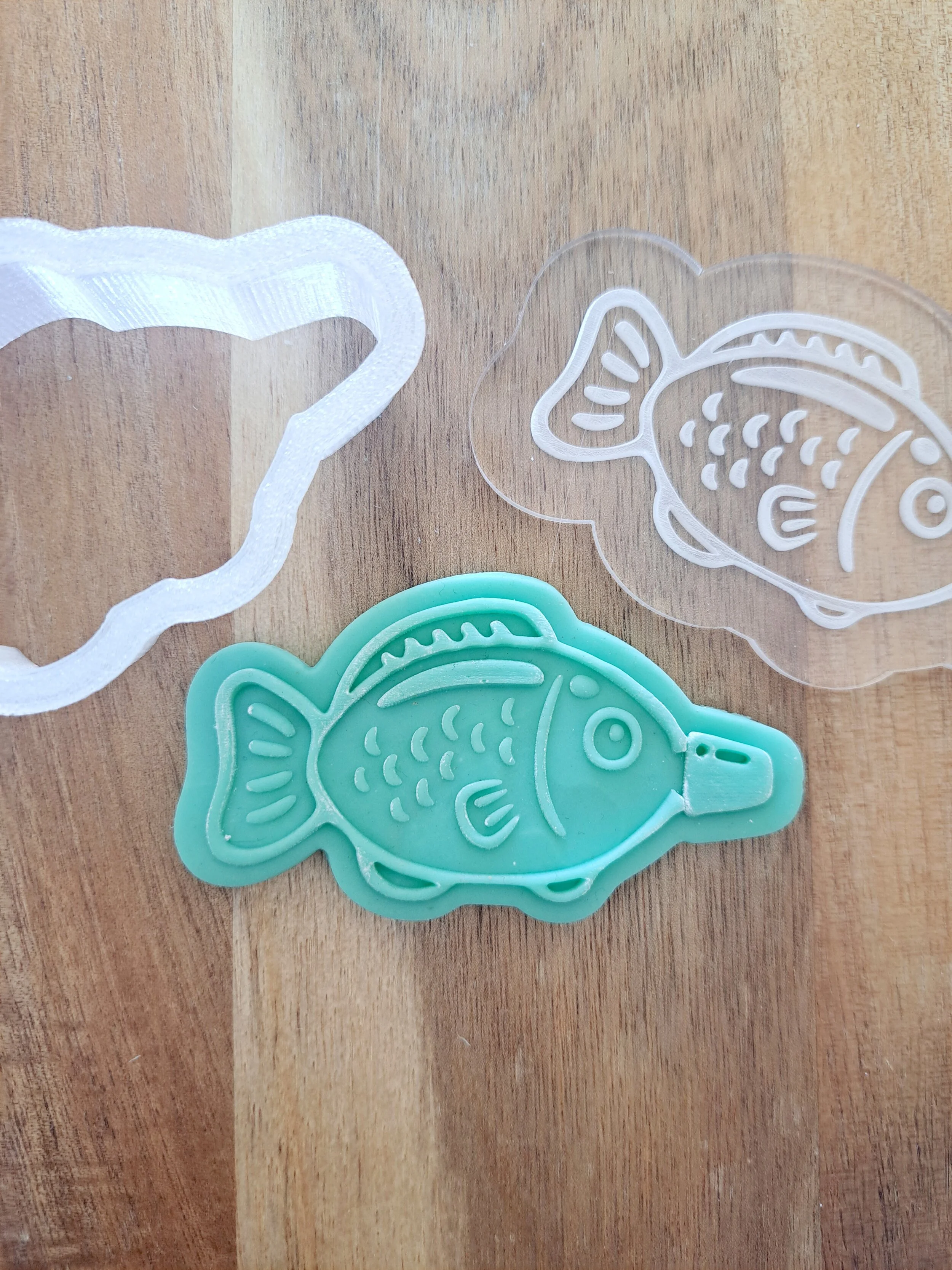 soy-sauce-fish-cookie-cutter.jpg