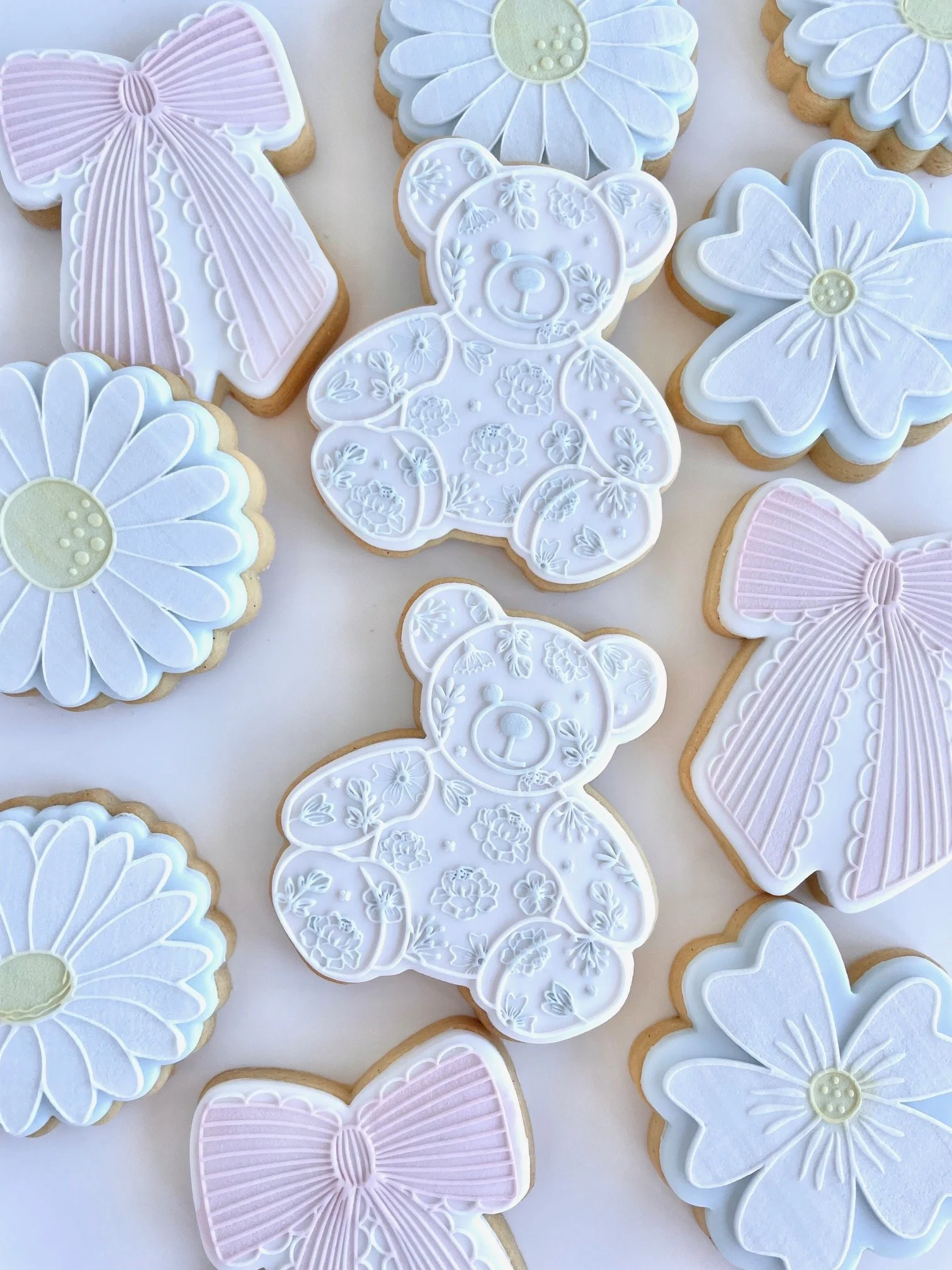 floral-bear-bow-cookies (3).jpeg