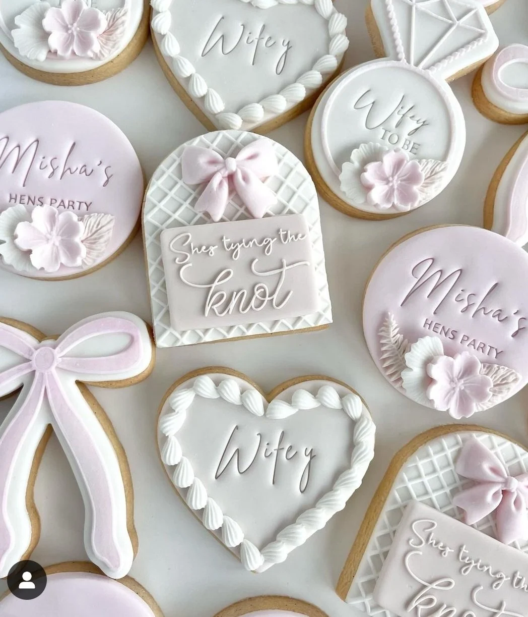 shes-tying-the-knot-cookies.jpg