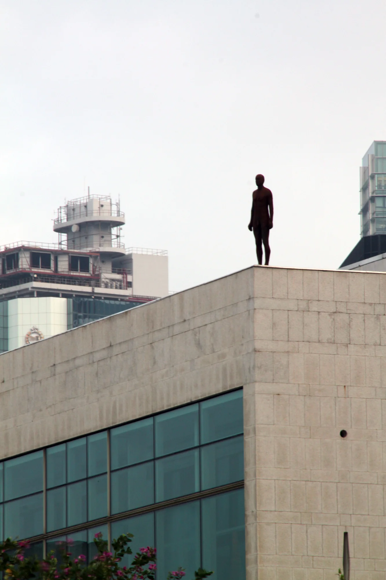 Event Horizon by Antony Gormley @ Hong Kong