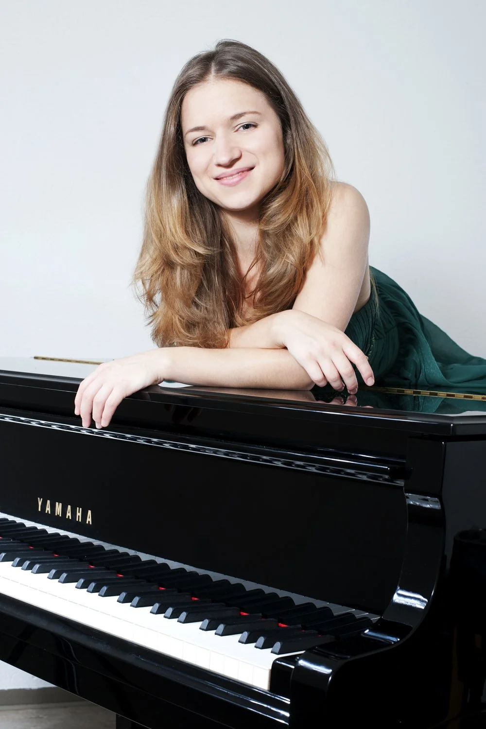 Pianist Vera Kooper