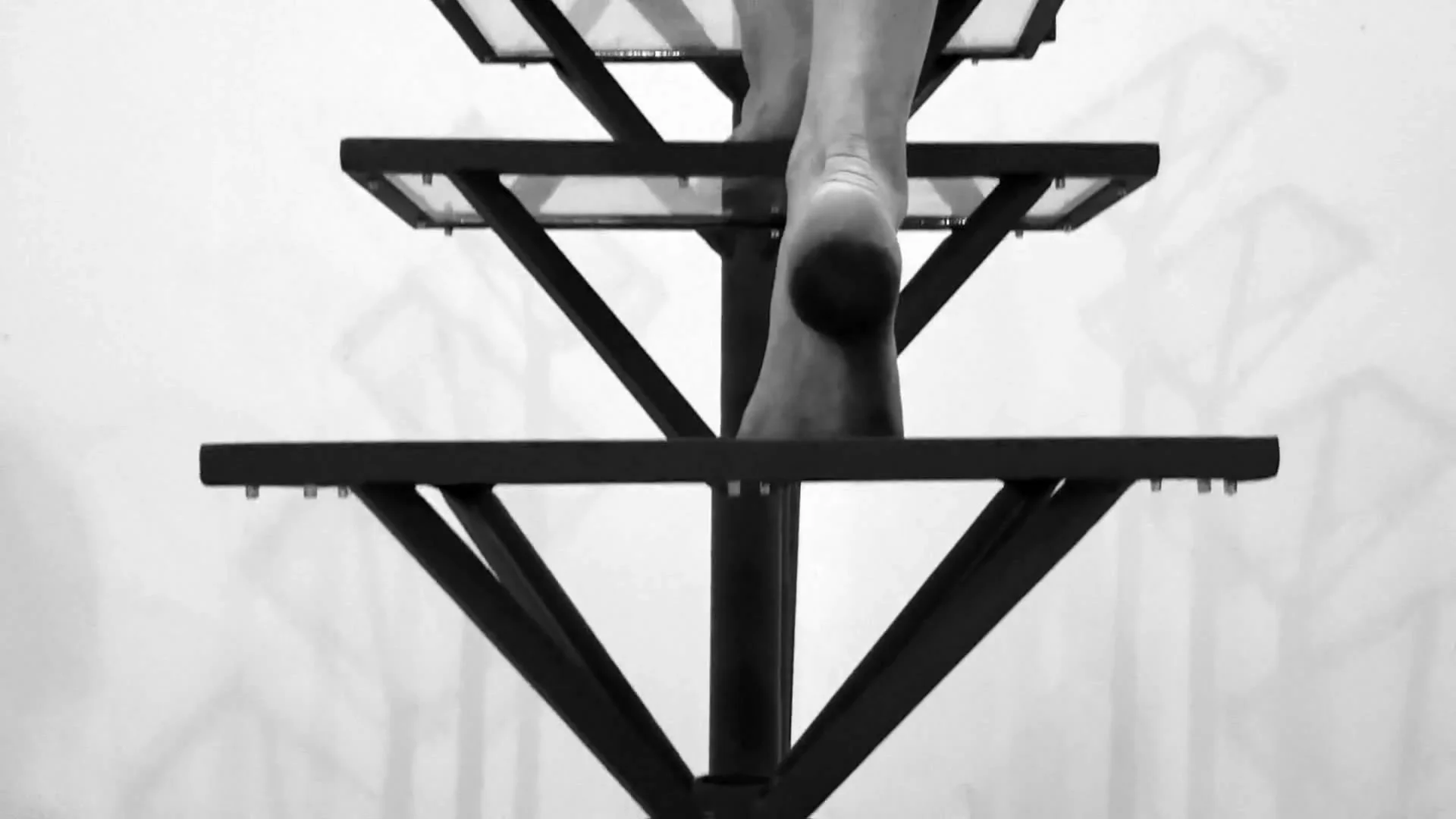 Nikos Stathopoulos: Untitled Performance / video - documentation FESTIVAL OF CULTURE, DISPLACEMENT