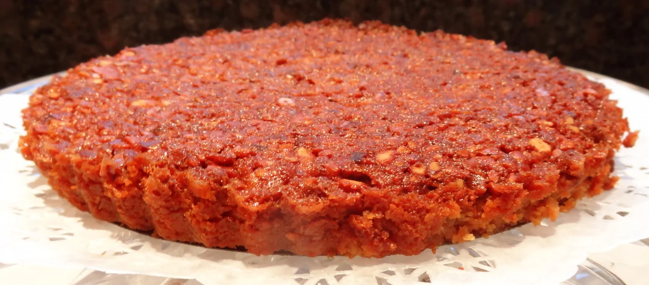 What to do with MacaroonsIn the old days we ate macaroons straight out of the can. That was dessert.But there are so many delicious things you can do with plain old macaroons. Like use them to make a crust for cheesecake. Or crumble them to top a fr…