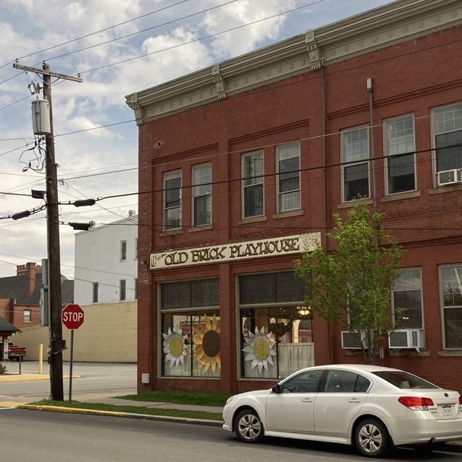 The solar eclipse created some very lovely lighting downtown! It was wonderful to see folks all over town out to enjoy such a rare experience - let&rsquo;s do it again sometime, before the next time the sun is blotted out! 💛

#oldbrickplayhouse #the