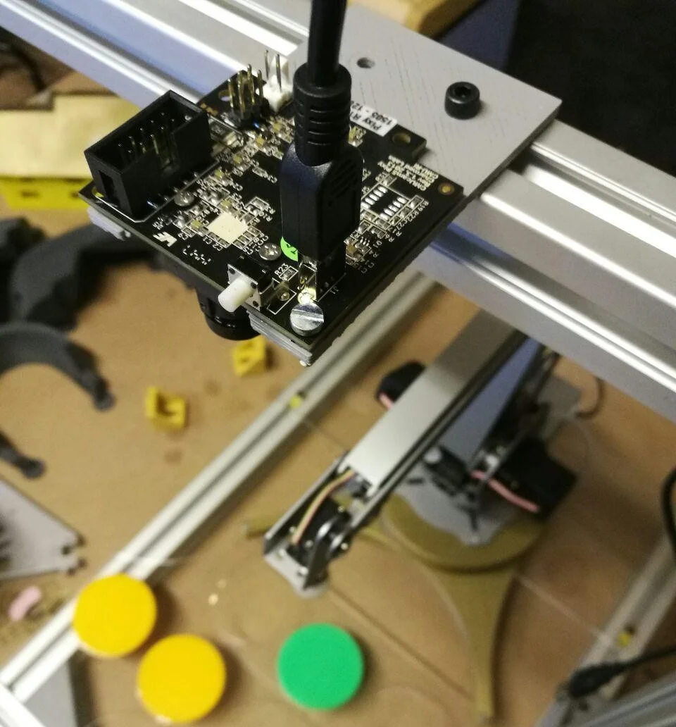 robot-arm-tictactoe.jpeg