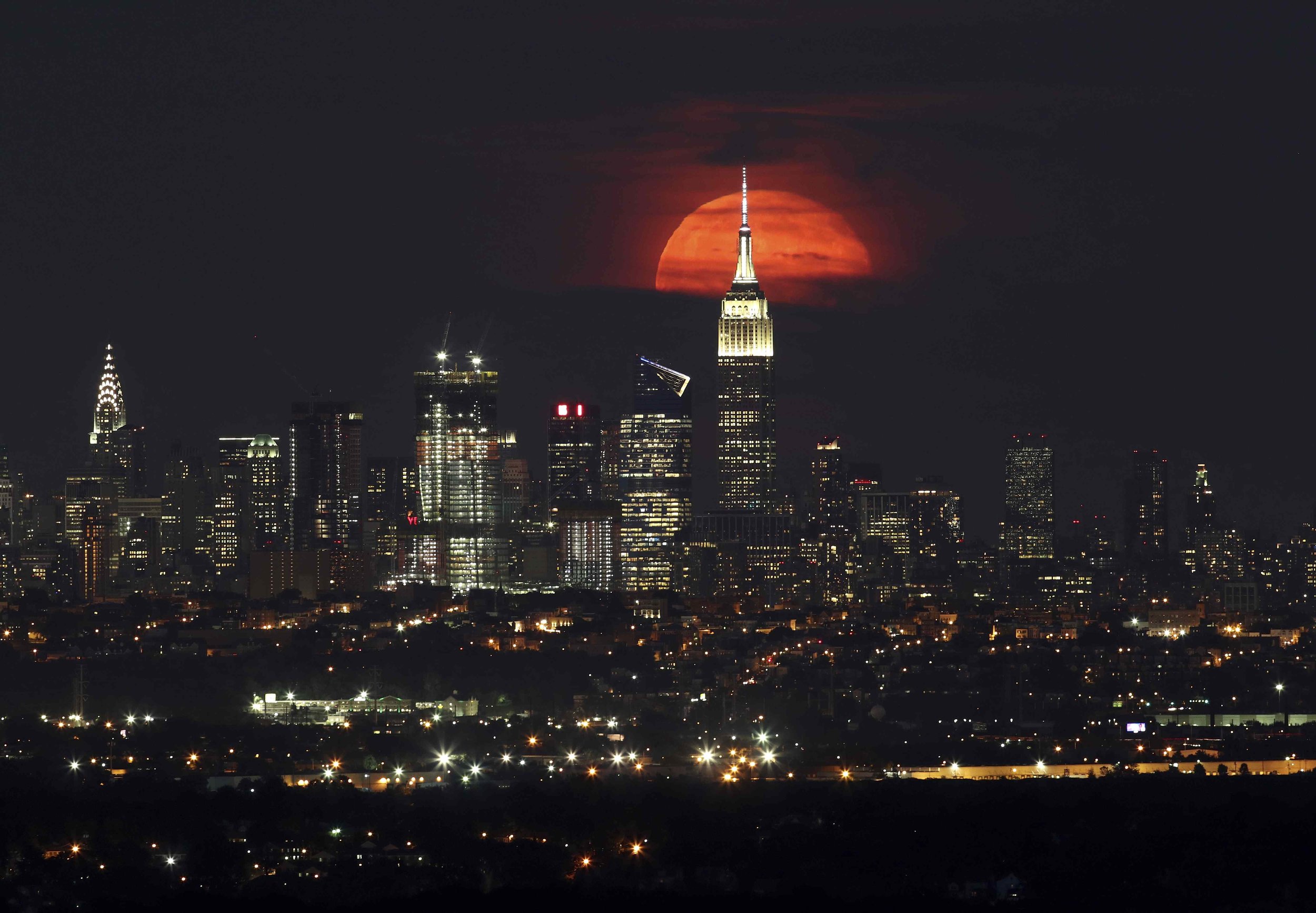 FORTY AWARD-WINNING PHOTOJOURNALISTS WORK BENEFITTING THE NONPROFIT BOYD’S STATION