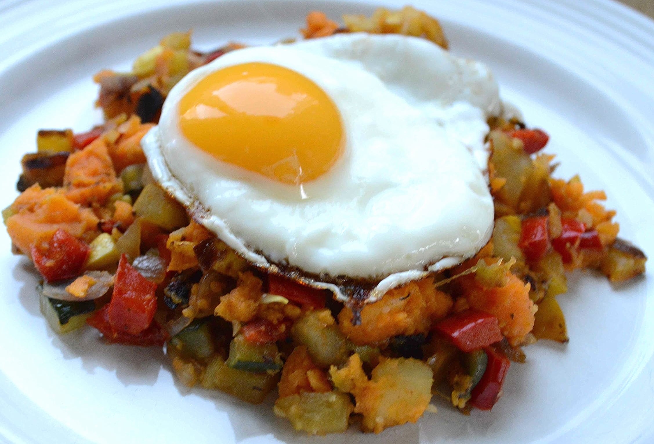 The Pioneer Woman S Breakfast For Dinner Hash With Fried Eggs Famous Fridays Unwritten Recipes