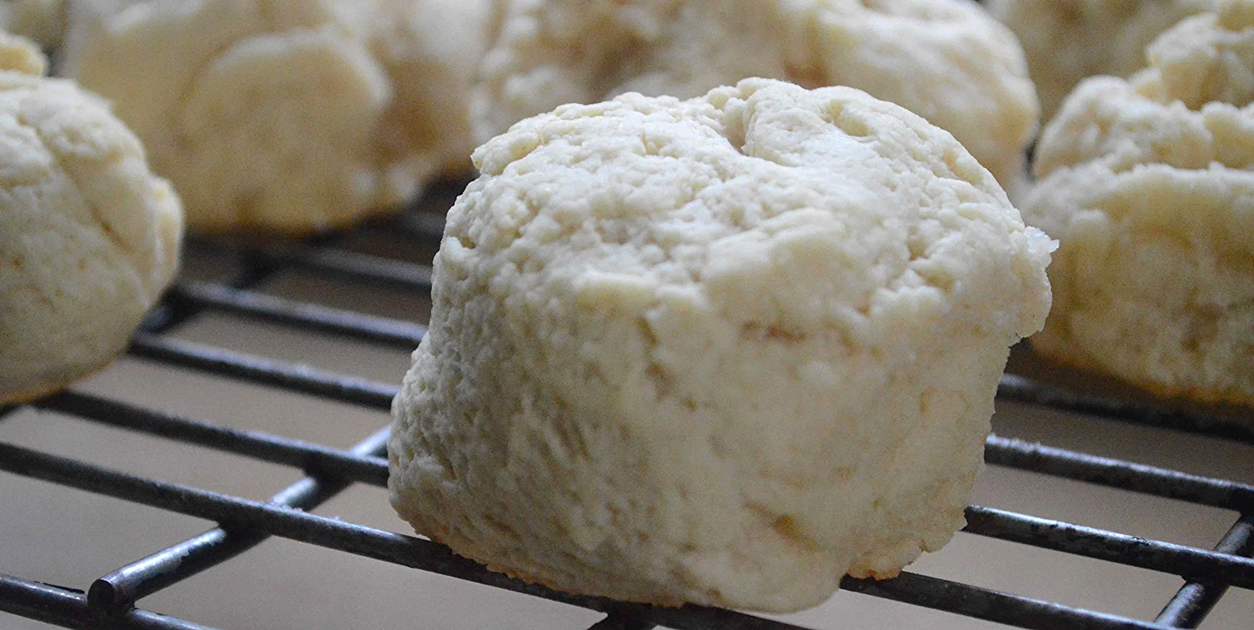 A Real Southern Cook's Easy Mayonnaise BiscuitsFamous Fridays