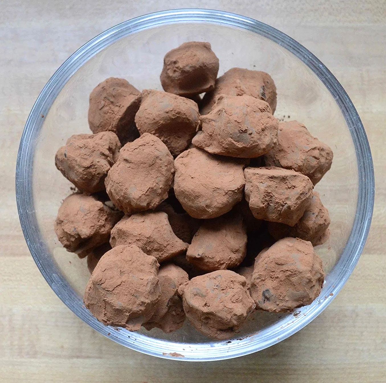Easy Chocolate Raspberry Truffles — Unwritten Recipes