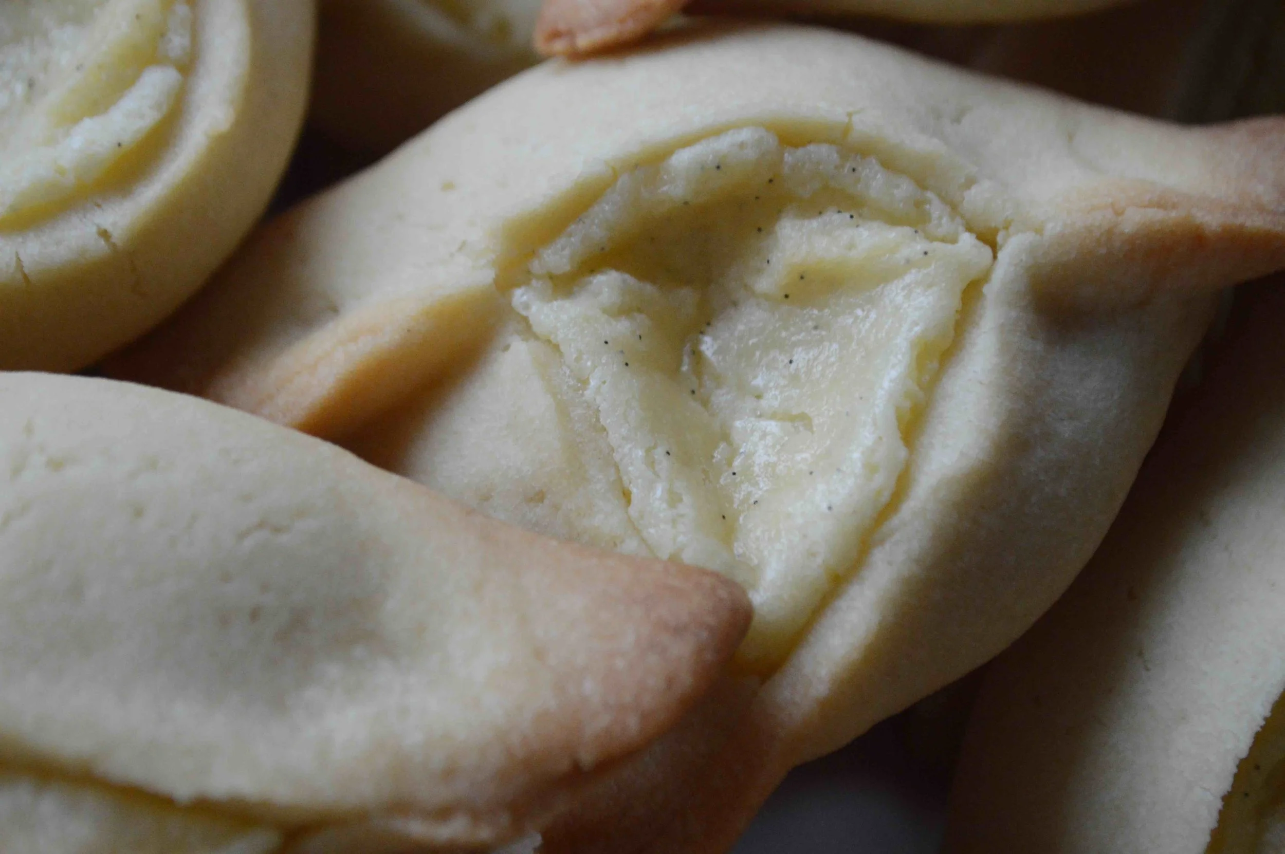 Vanilla Bean Cheesecake Hamantaschen — Unwritten Recipes