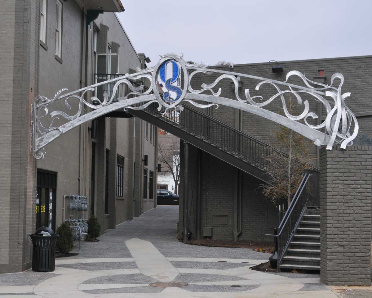 Overton Square Arch
