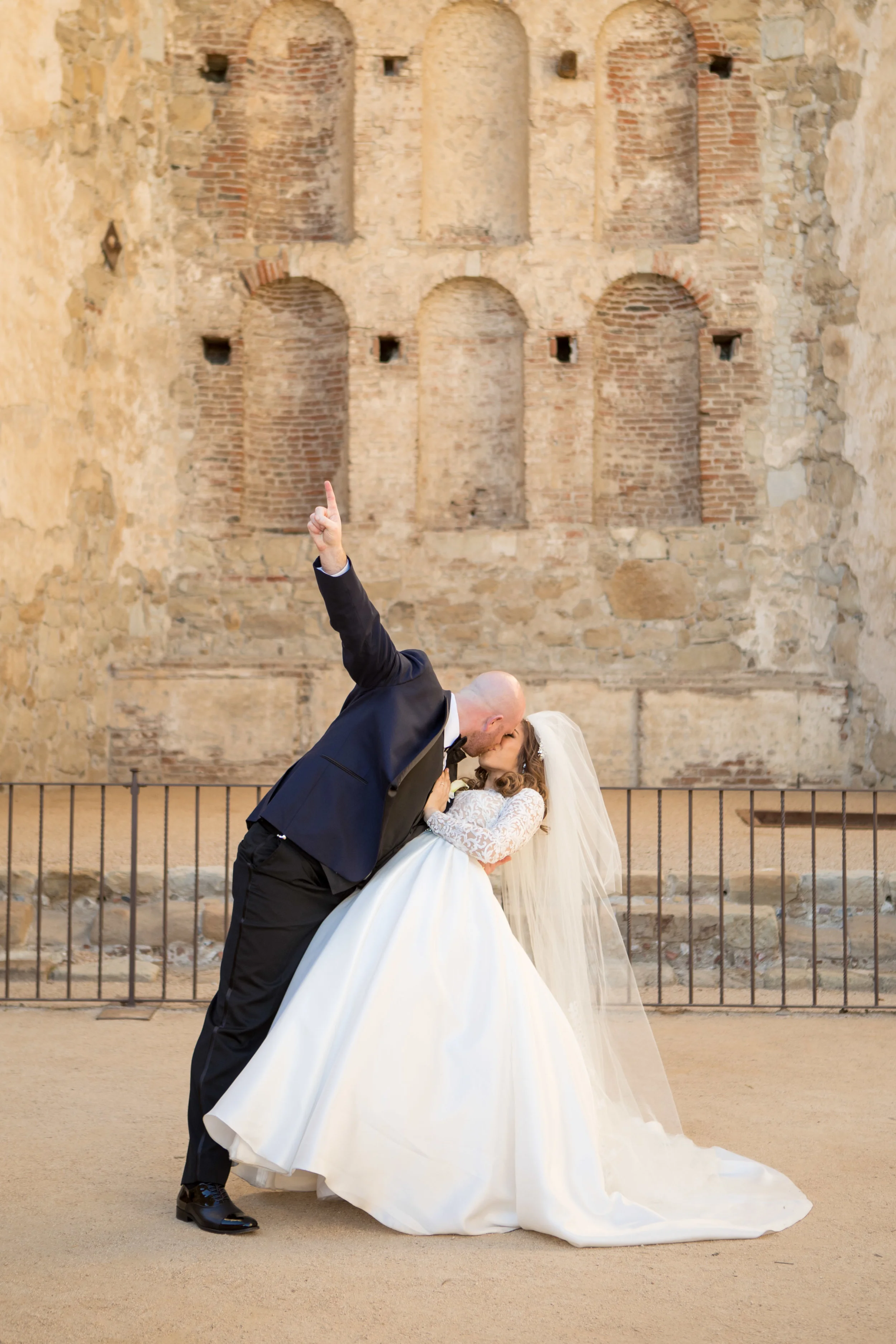 BrittaneeDavidWedding_SneakPeaks-30.jpg