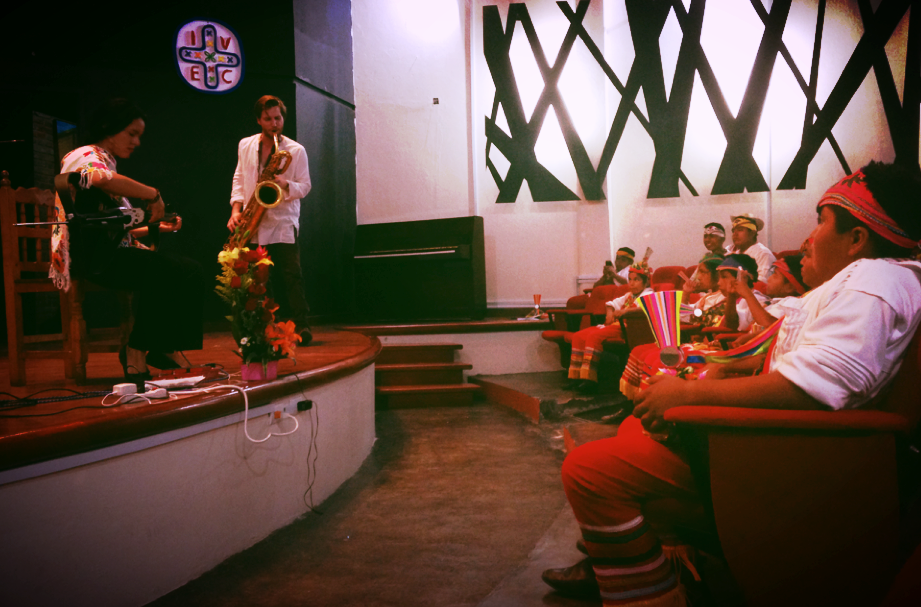  Ben Barson and Gizelxanath at the Centro Cultural Tedoro Cano, Papantla, Mexico, performing for members of the Totonac people. 
