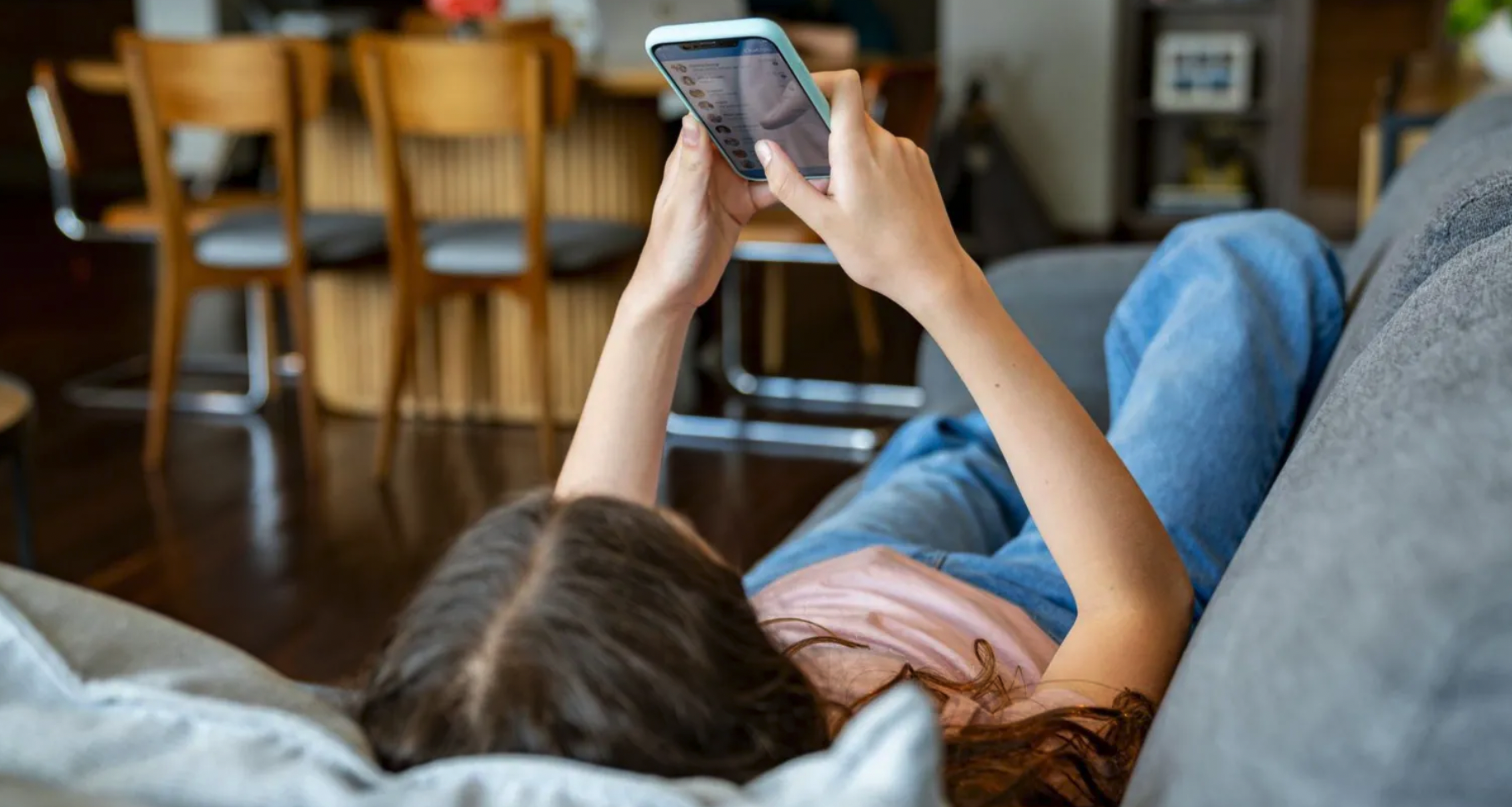 Banning Social Media for UNDER 16