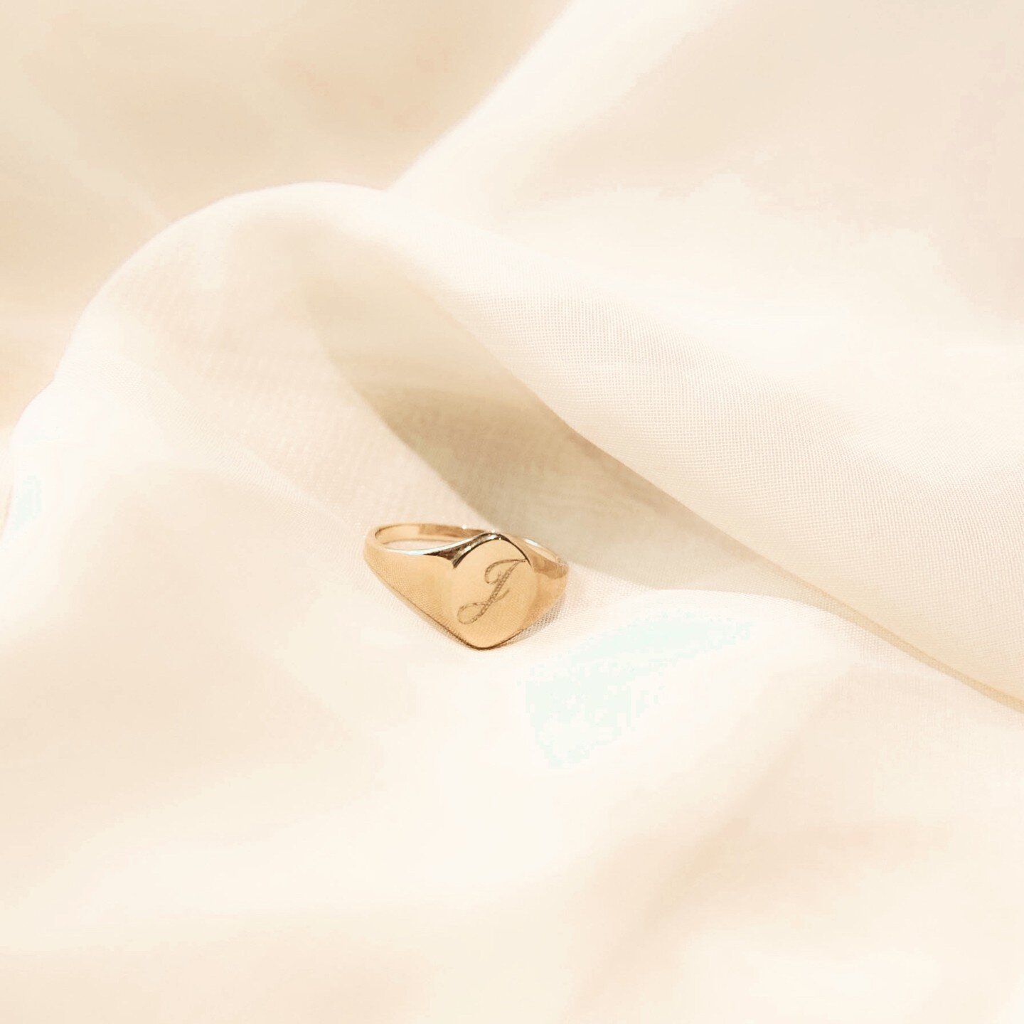 Our Heirloom ring is a trend as old as time that somehow is always in fashion.⁠
⁠
Available in brass or 14K gold, this beauty can be personalized with an initial and makes a gorgeous graduation or bridal gift.