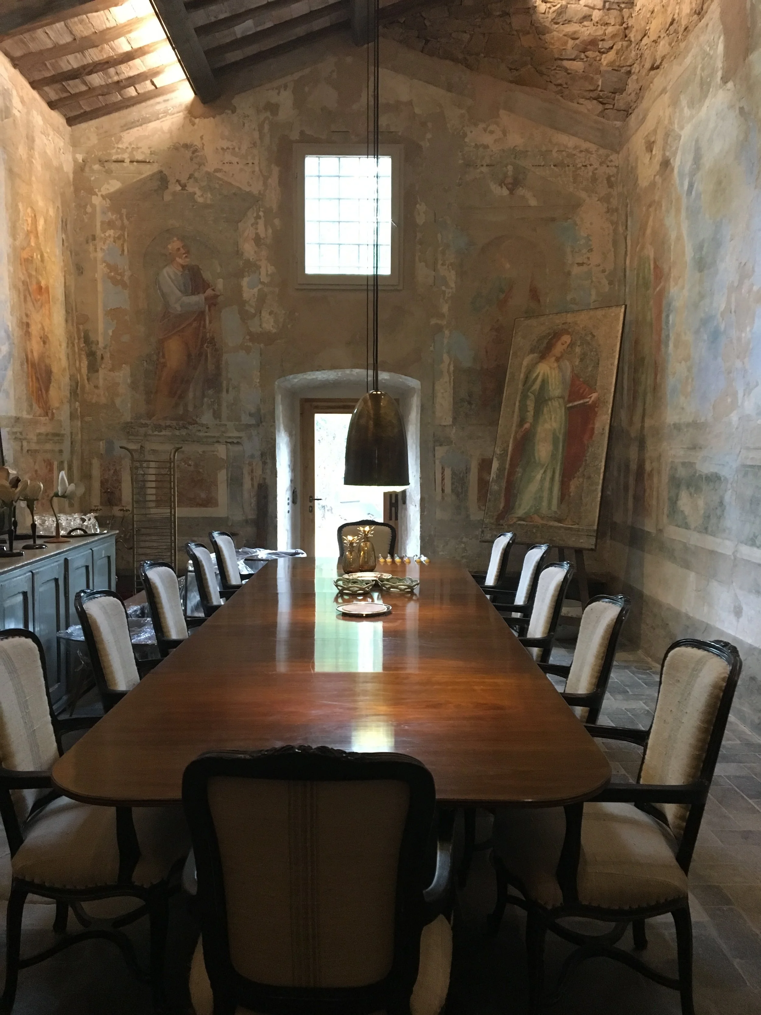 Oh to have a Christmas dinner here!
