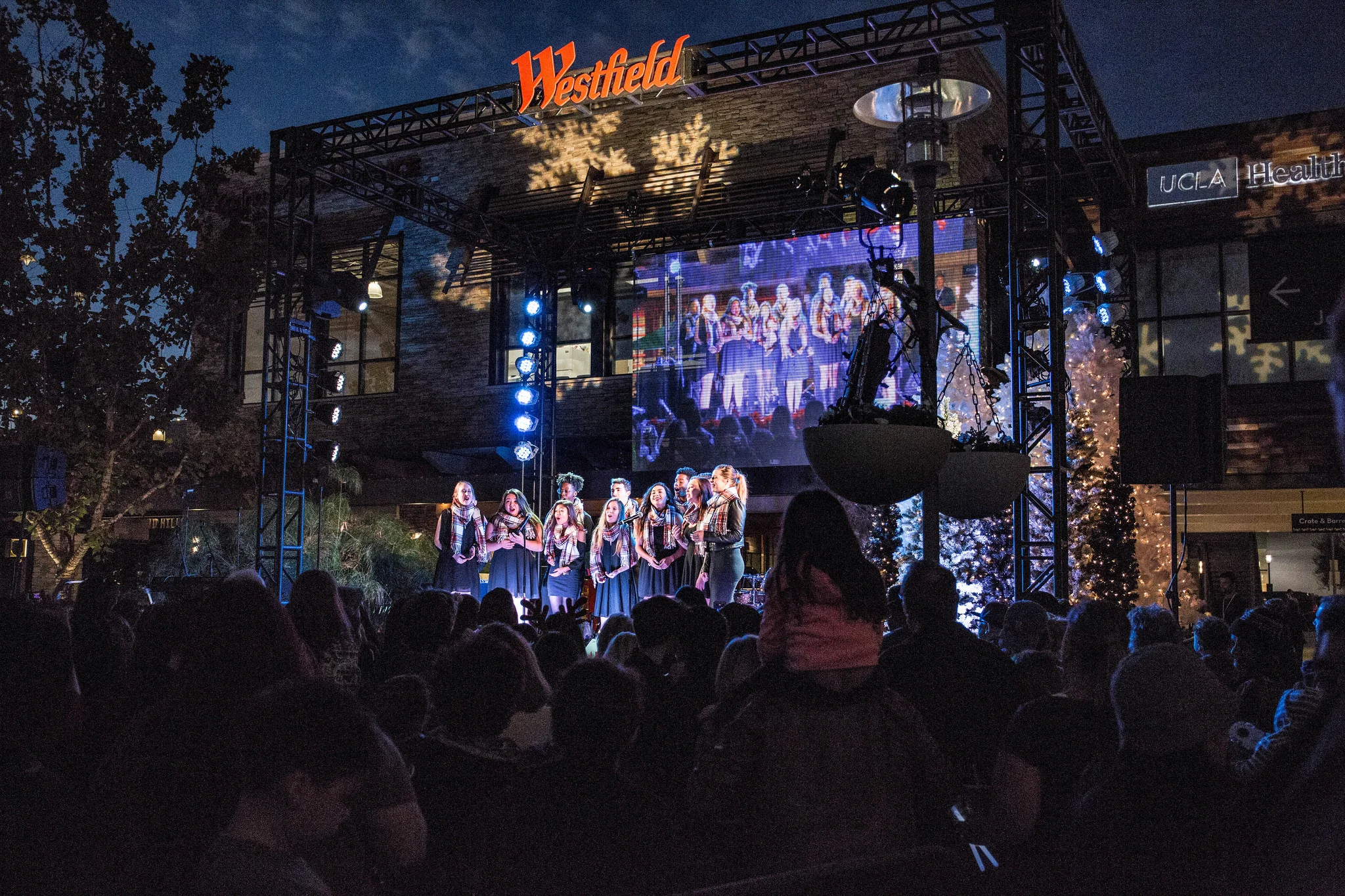 Westfield Topanga & The Village Tree Lighting Ceremony