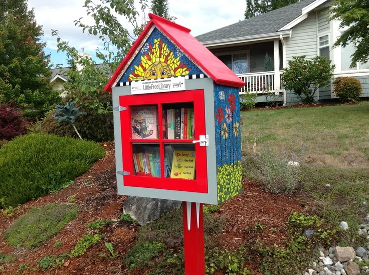 Curbside Loves the Little Free Library Project