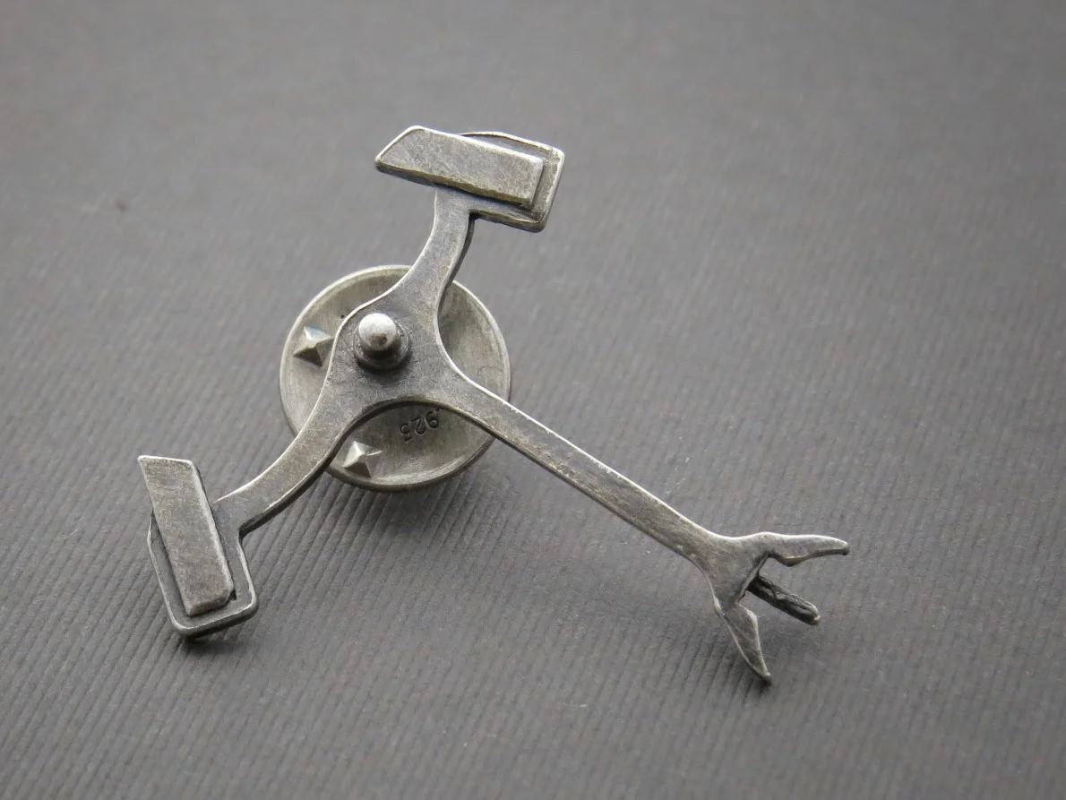 Silver pin.jpeg