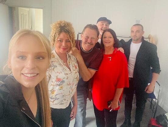 Some of our wonderful artists on the cobbles this week! What a team! ❤️