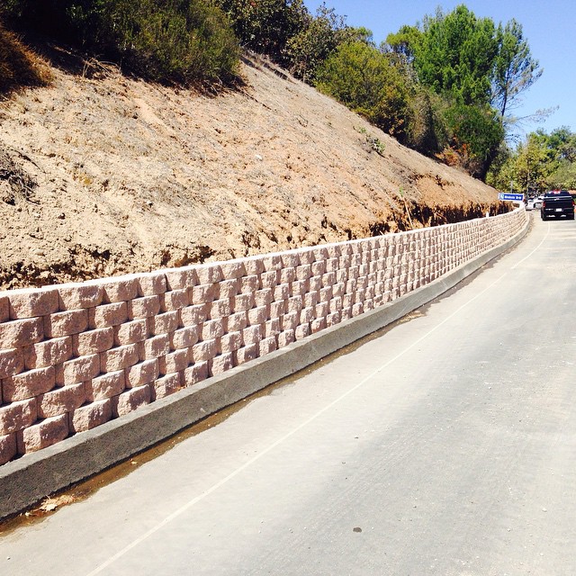 Palos Verdes Drive East and Miraleste Road Improvements