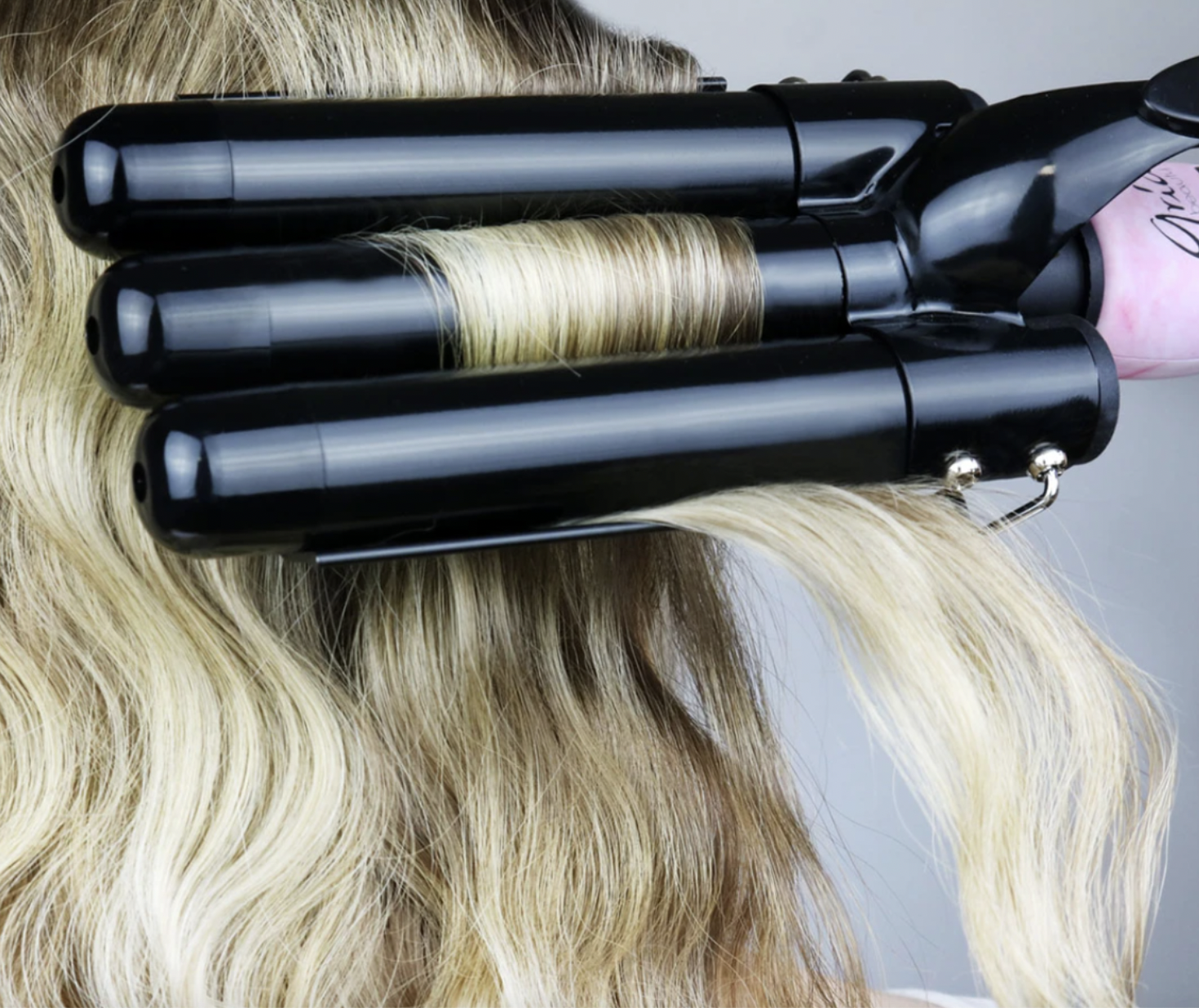 Aria Beauty - The Babe Waver - Pink MarbleNIB MSRP $138.99 Aria. Fer à Vaguer Rose Marbré Babe Waver main image 2