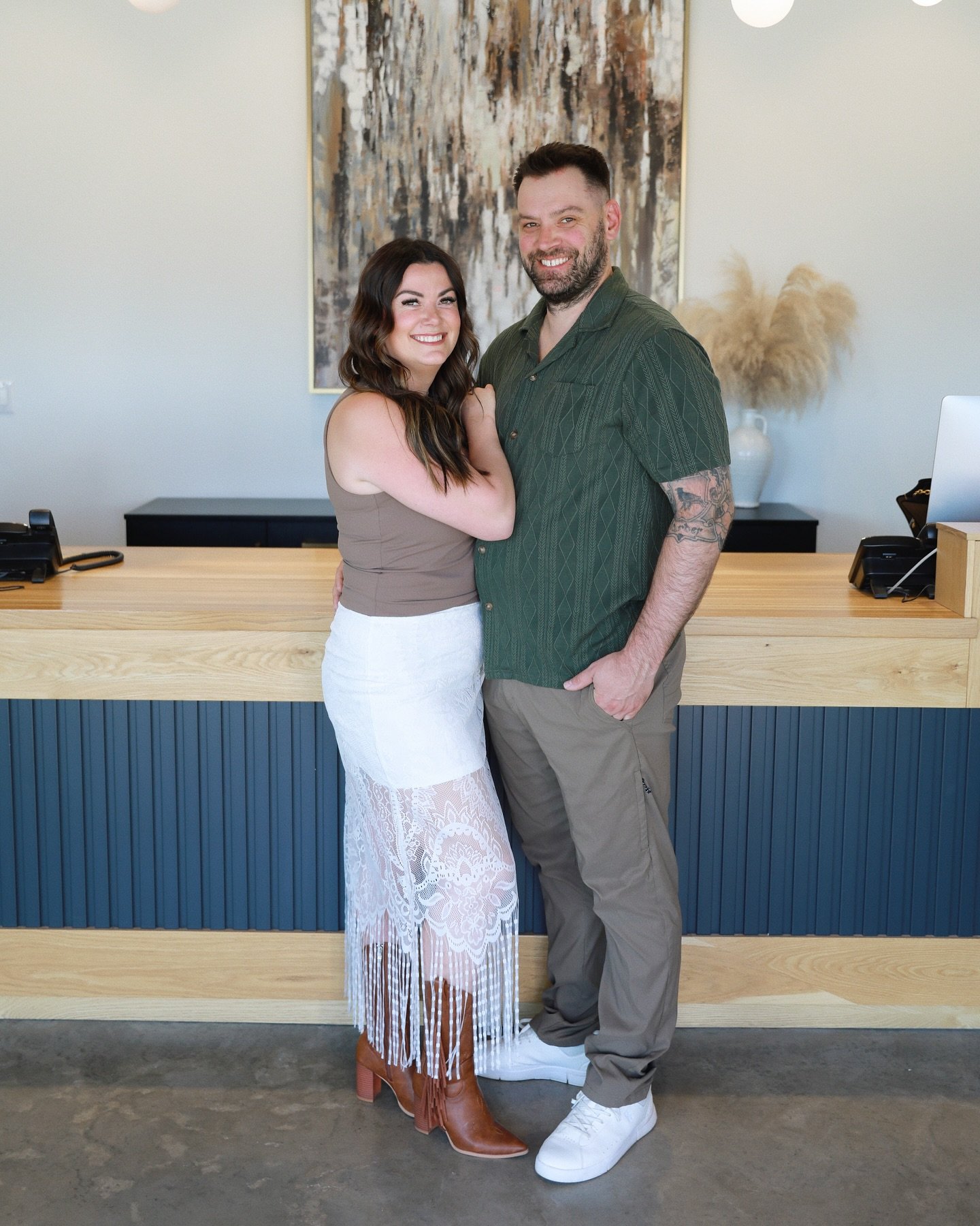 How it all started&hellip;

Cory and Chelsey met in 2008. 
Chelsey was living in La Ronge working at her aunties salon, while Cory played in the SJHL for 3 years before that and returned to La Ronge for an Alumni golf tournament. They met at the Zoo 